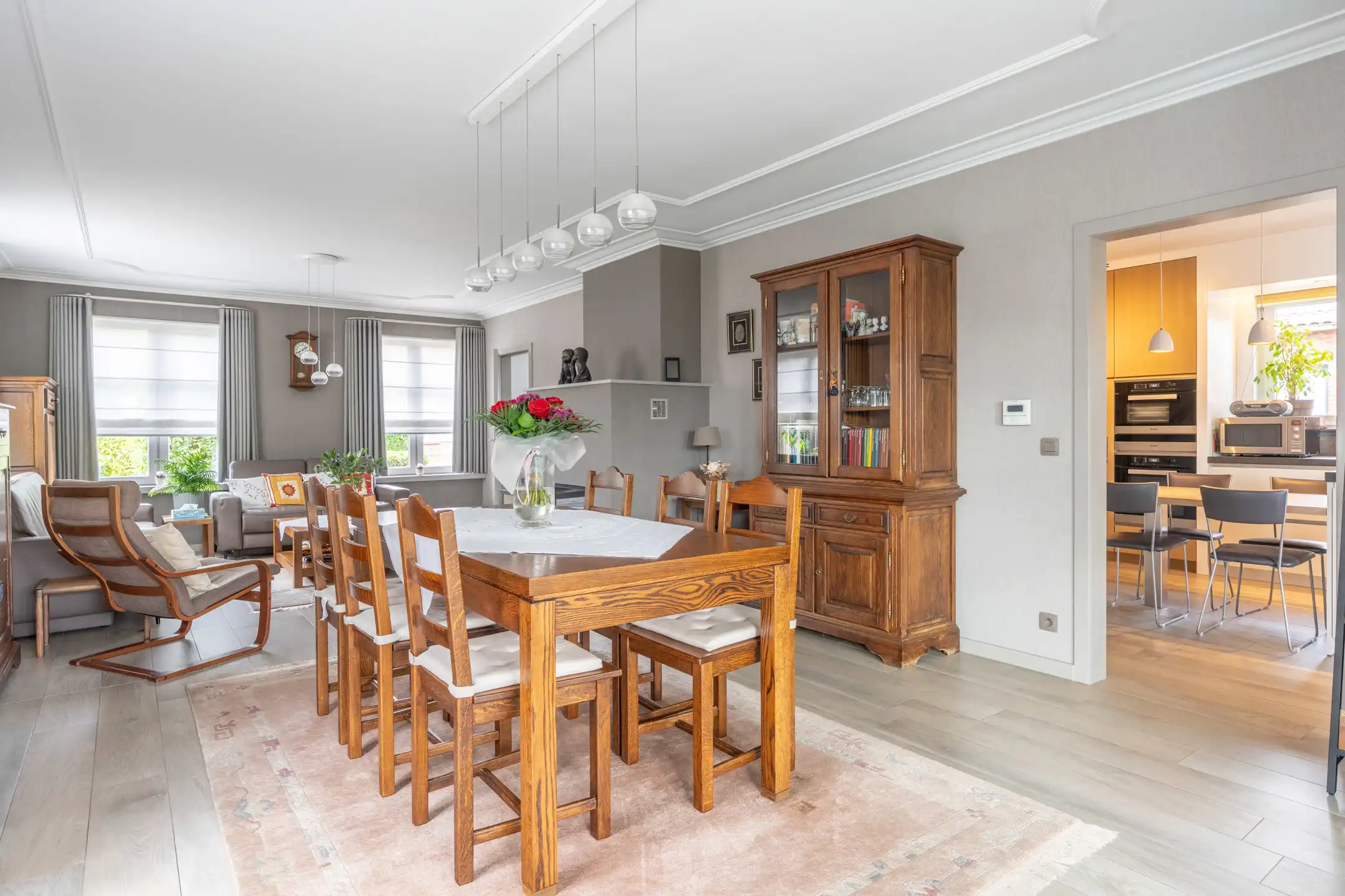 Zeer gunstig gelegen energiezuinige woning met 3 ruime slaapkamers op 564 m² foto 9