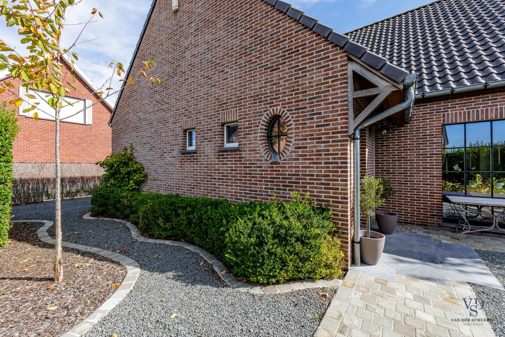 Hedendaagse villa in landelijke stijl foto 37