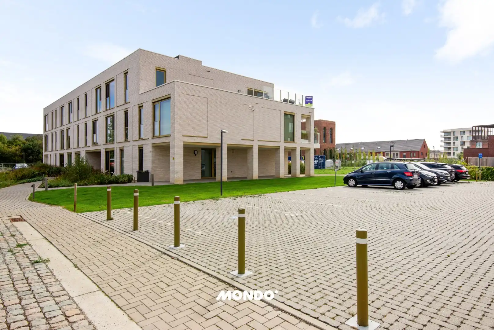 Lichtrijk 2 slaapkamerappartement met ruim terras en open zicht op de vaart foto 16