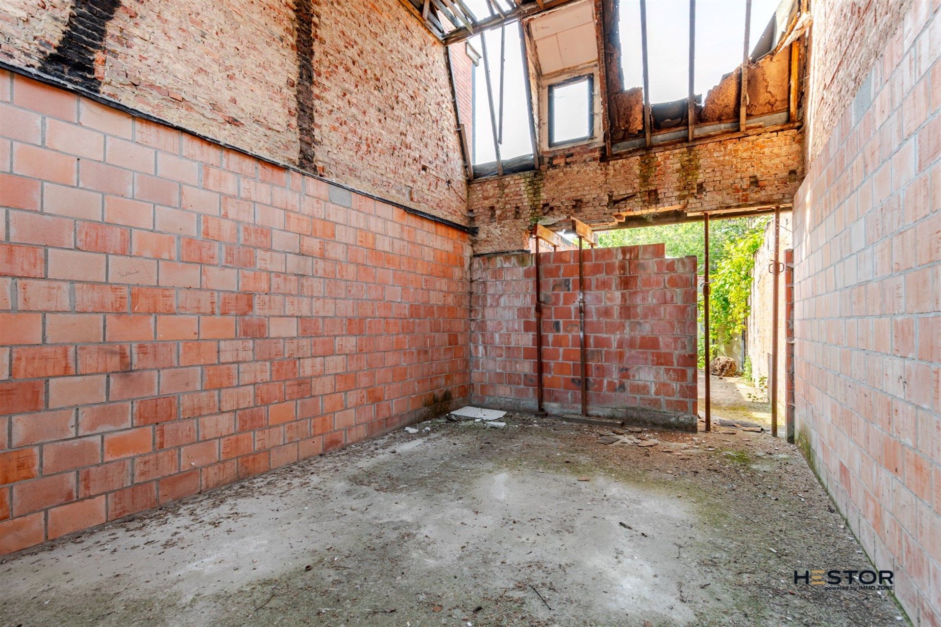 Hoofdfoto van de publicatie: Renovatieproject met potentieel in Hamme! 