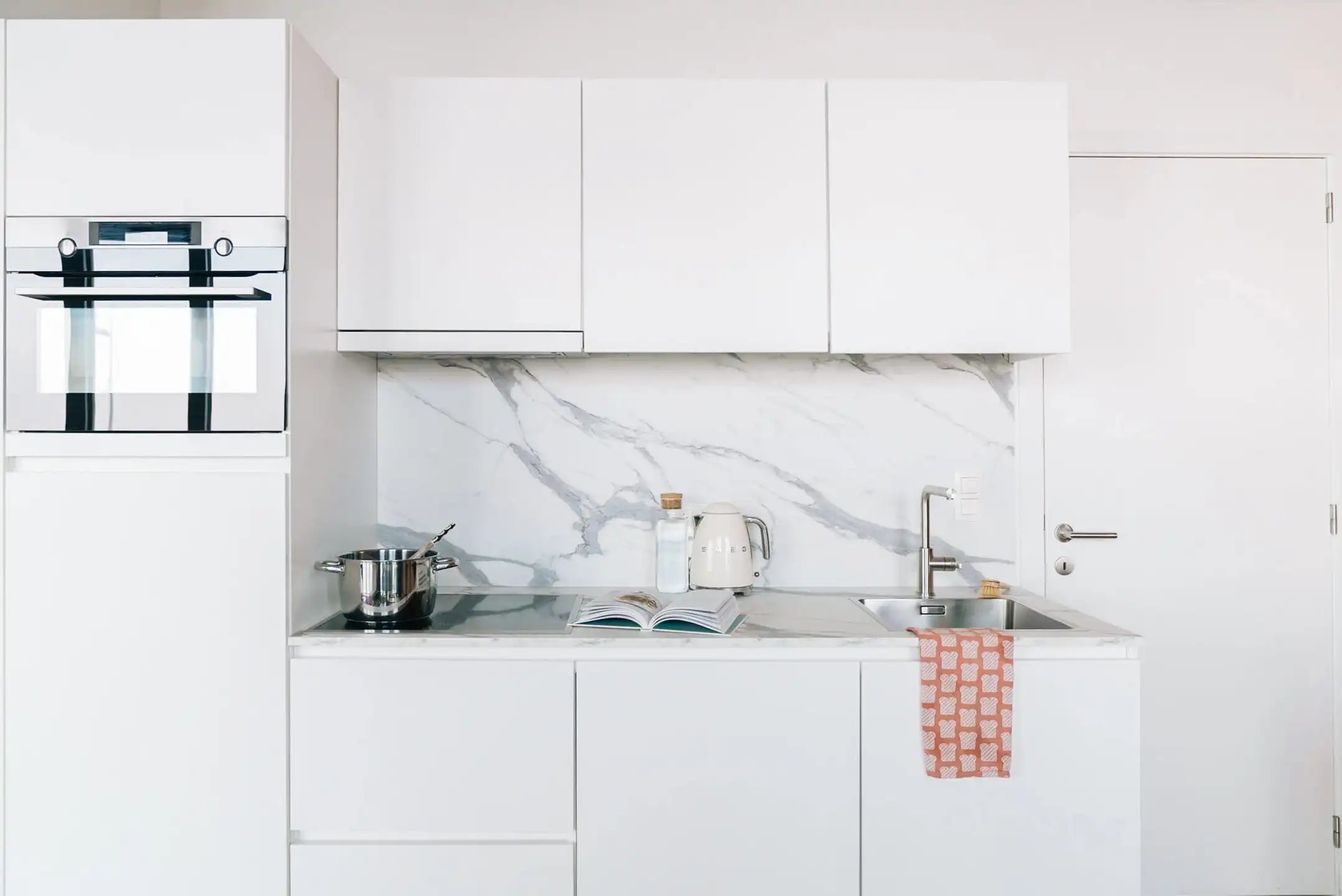 ANTWERPEN - Studio met frontaal Scheldezicht foto 3