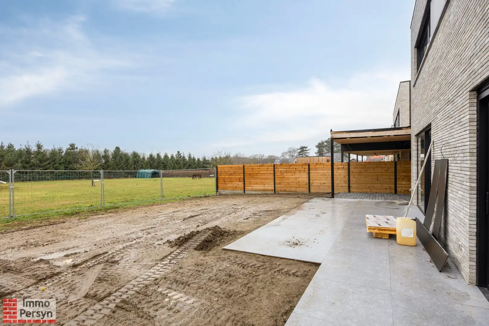 Ruime nieuwbouwwoning met 3 slaapkamers en carport foto 4