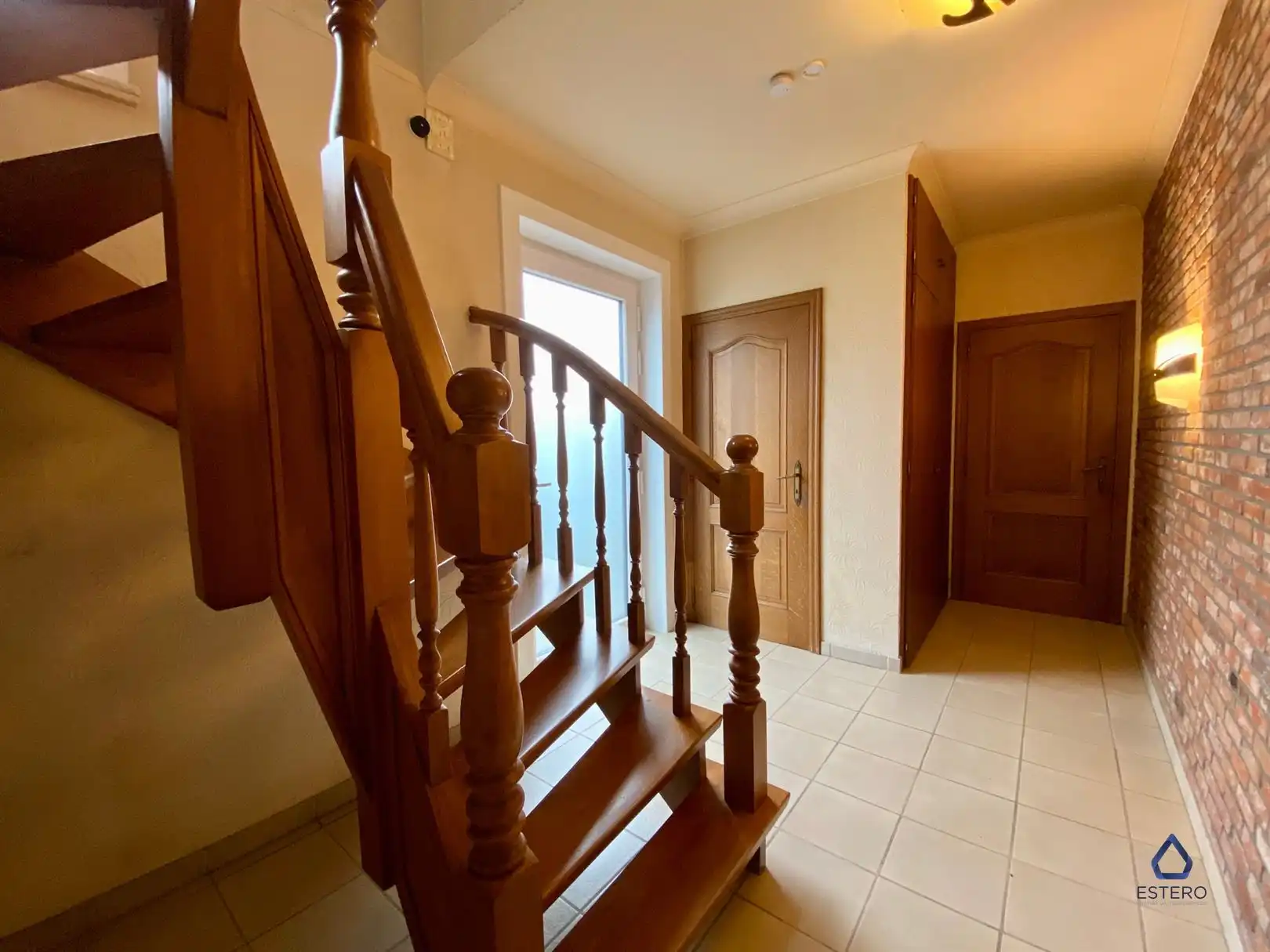 Ruime woning gelegen te Aalst foto 2