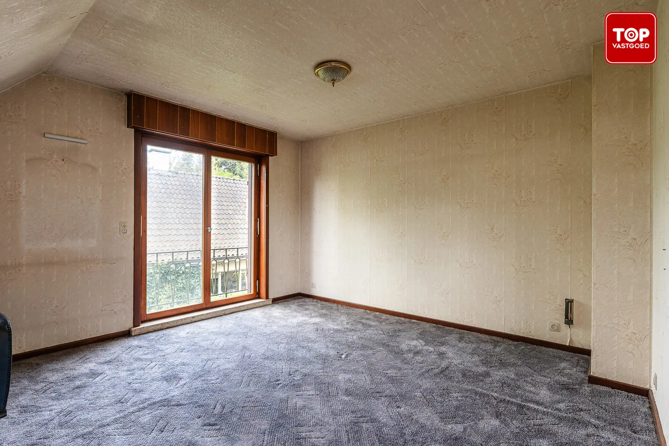 Te renoveren karaktervolle villa met 4 slaapkamers, gelegen op een perceel van 900 m². foto 13