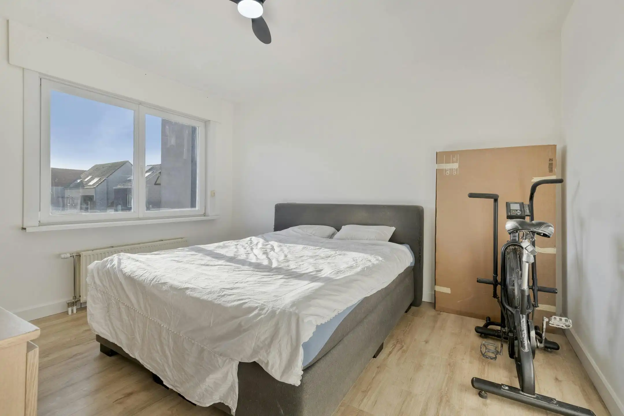 Gerenoveerd huis met 5 slaapkamers te koop in Zeebrugge foto 8