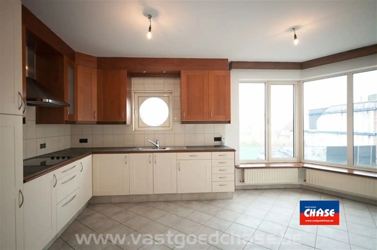 Appartement met 1 slaapkamer, terras en garage foto 14