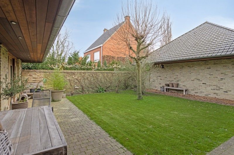 Prachtige luxueus afgewerkte woning op een perceel van 572 m² TE KOOP in DESSELGEM! foto 30