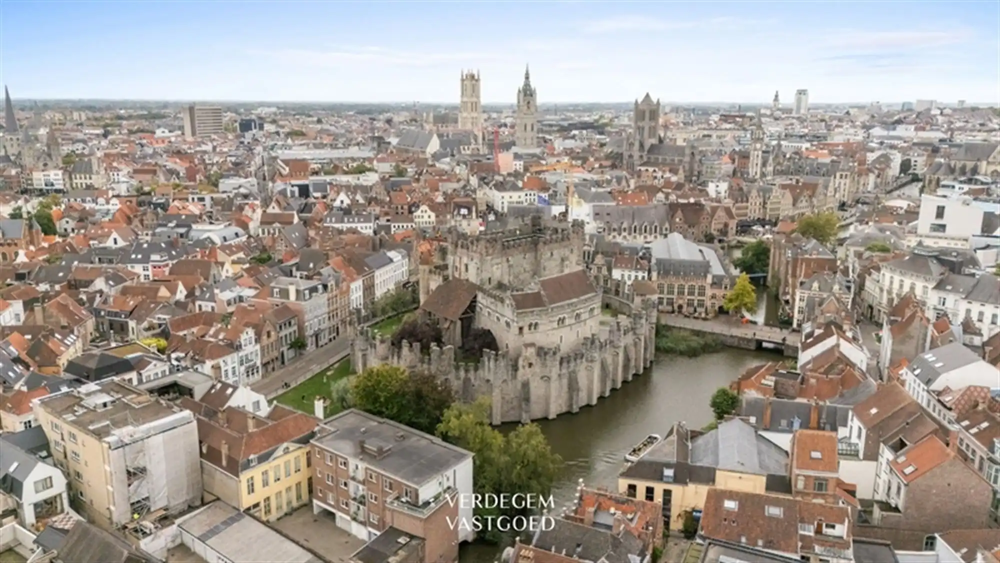 Iconisch café in hartje Gent, vrij van brouwer, met woongedeelte en erkend b&b foto 17