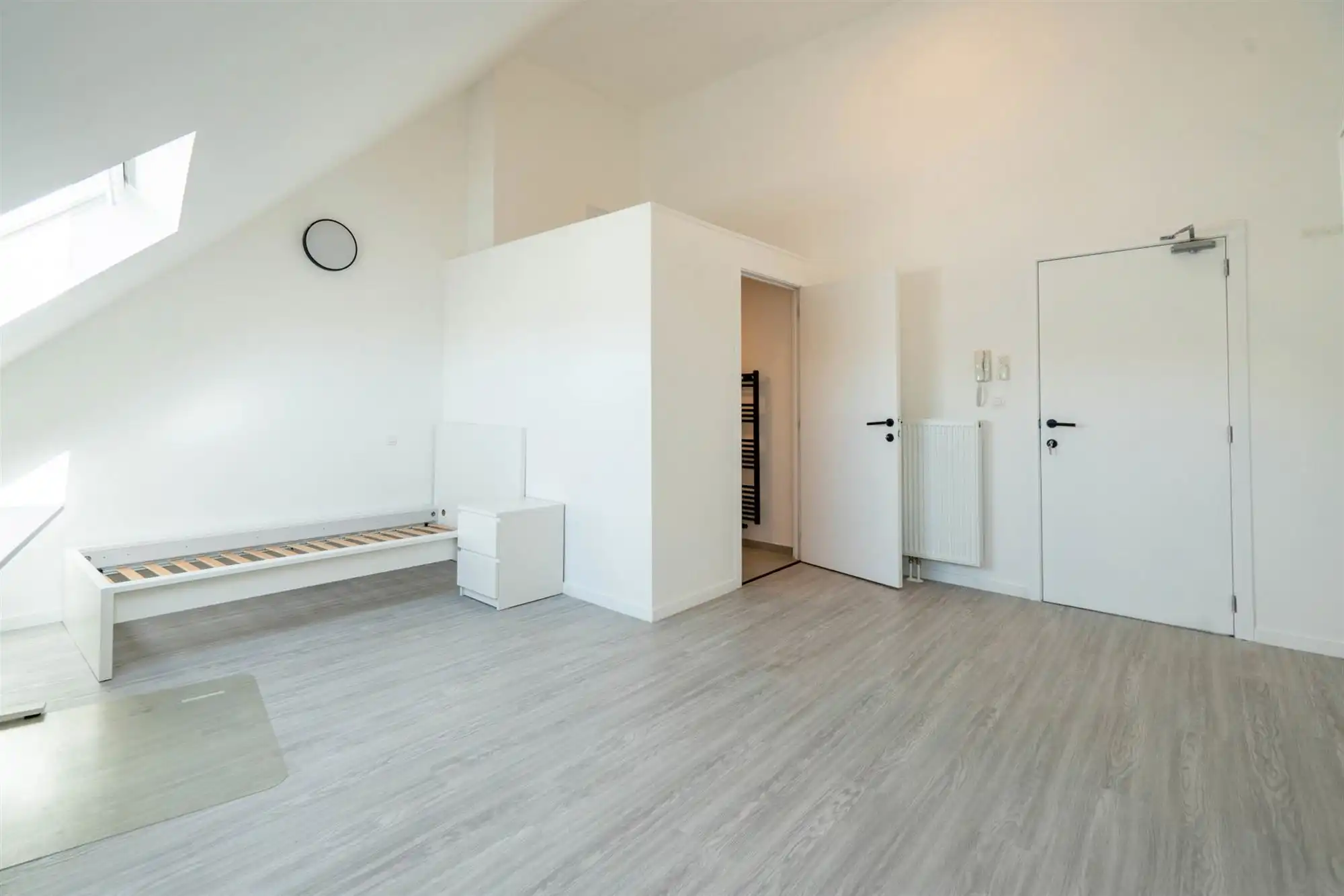 Gemeubelde studentenkamer in Mechelen te huur! foto 2