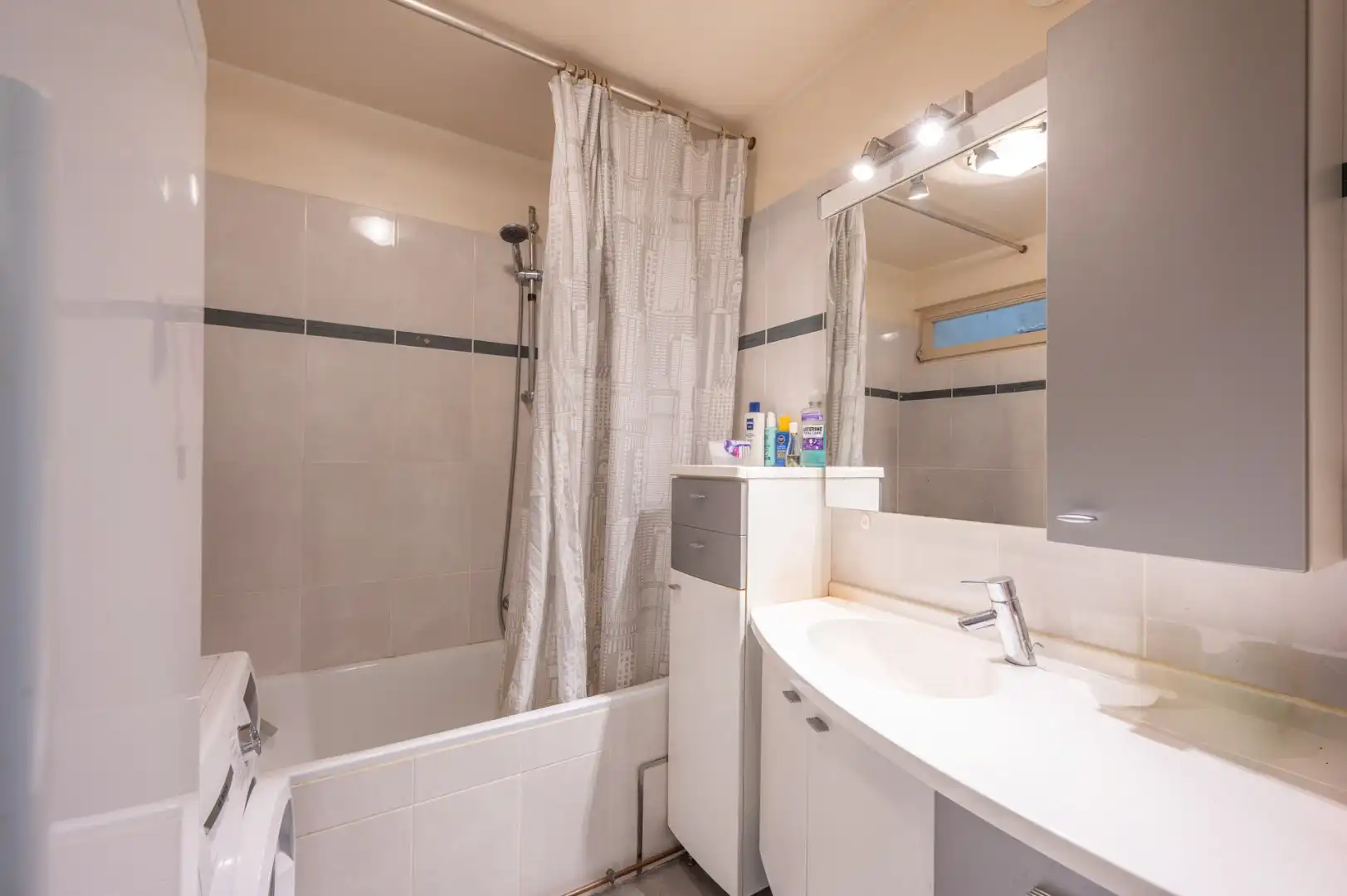 appartement met zicht op de zeilboten foto 6