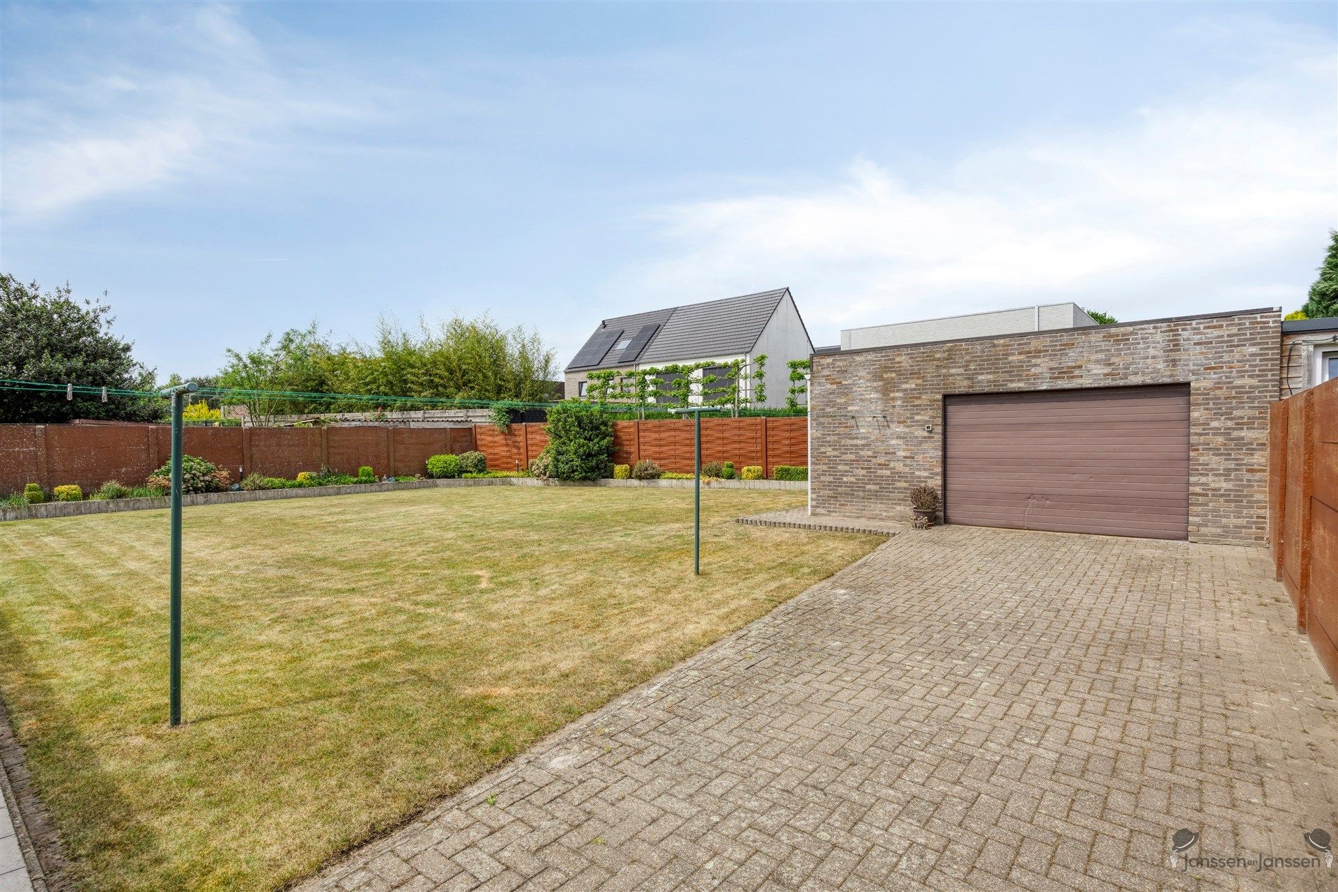 Huis foto 24