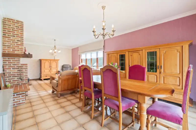 --- NIEUW --- Op te frissen ruime landelijke woning te Drongen! foto 7