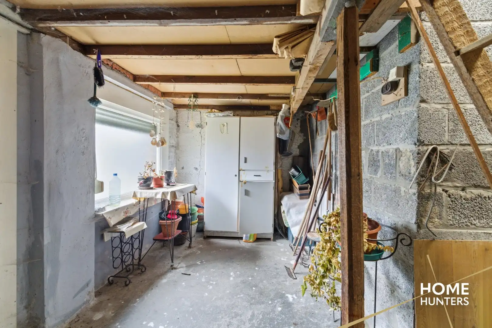 Te renoveren woning met garage en tuin in landelijke omgeving nabij Zonnebeke foto 14