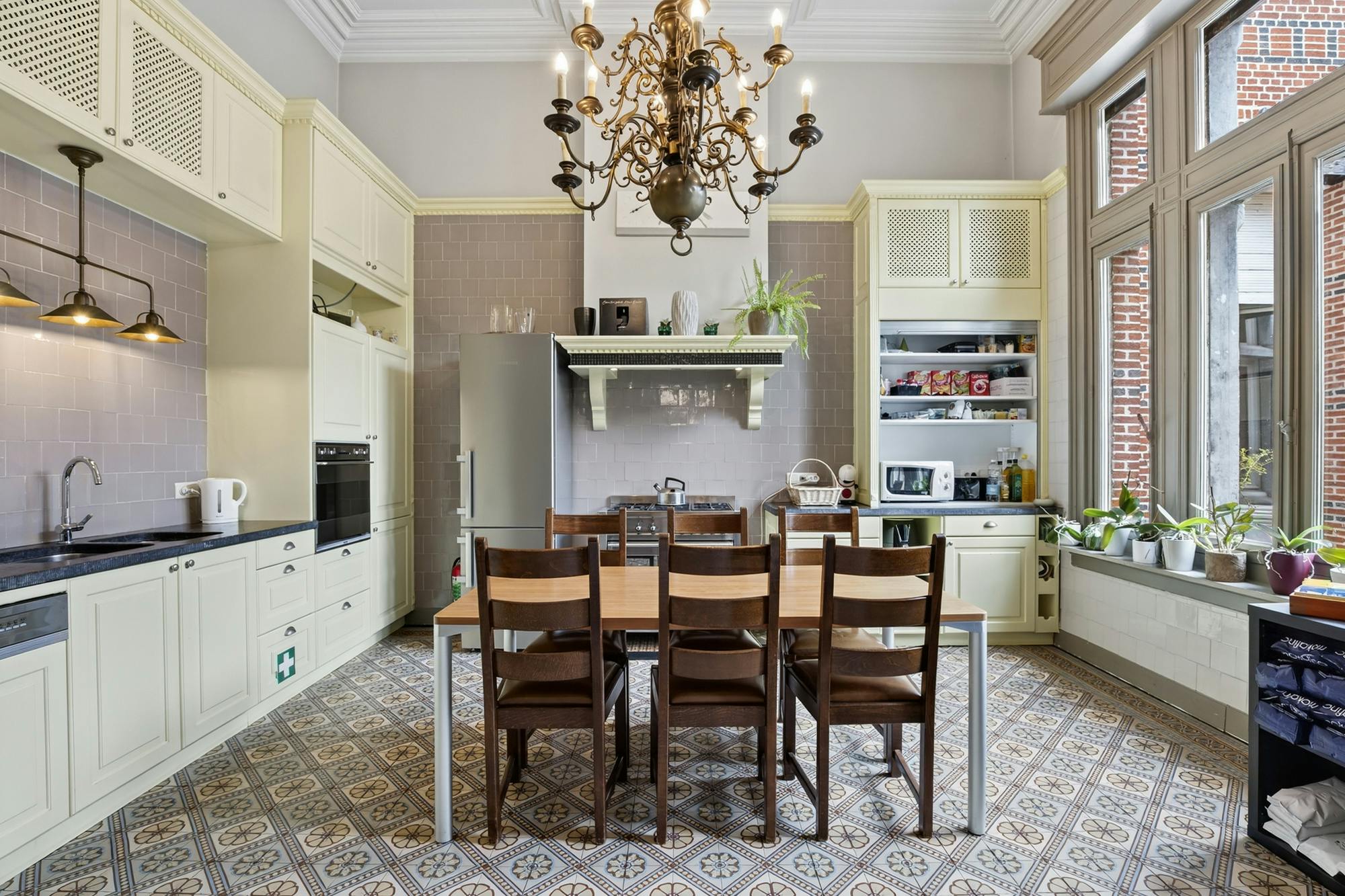 Karaktervolle herenhuis met polyvalent karakter in Terhagen foto 8