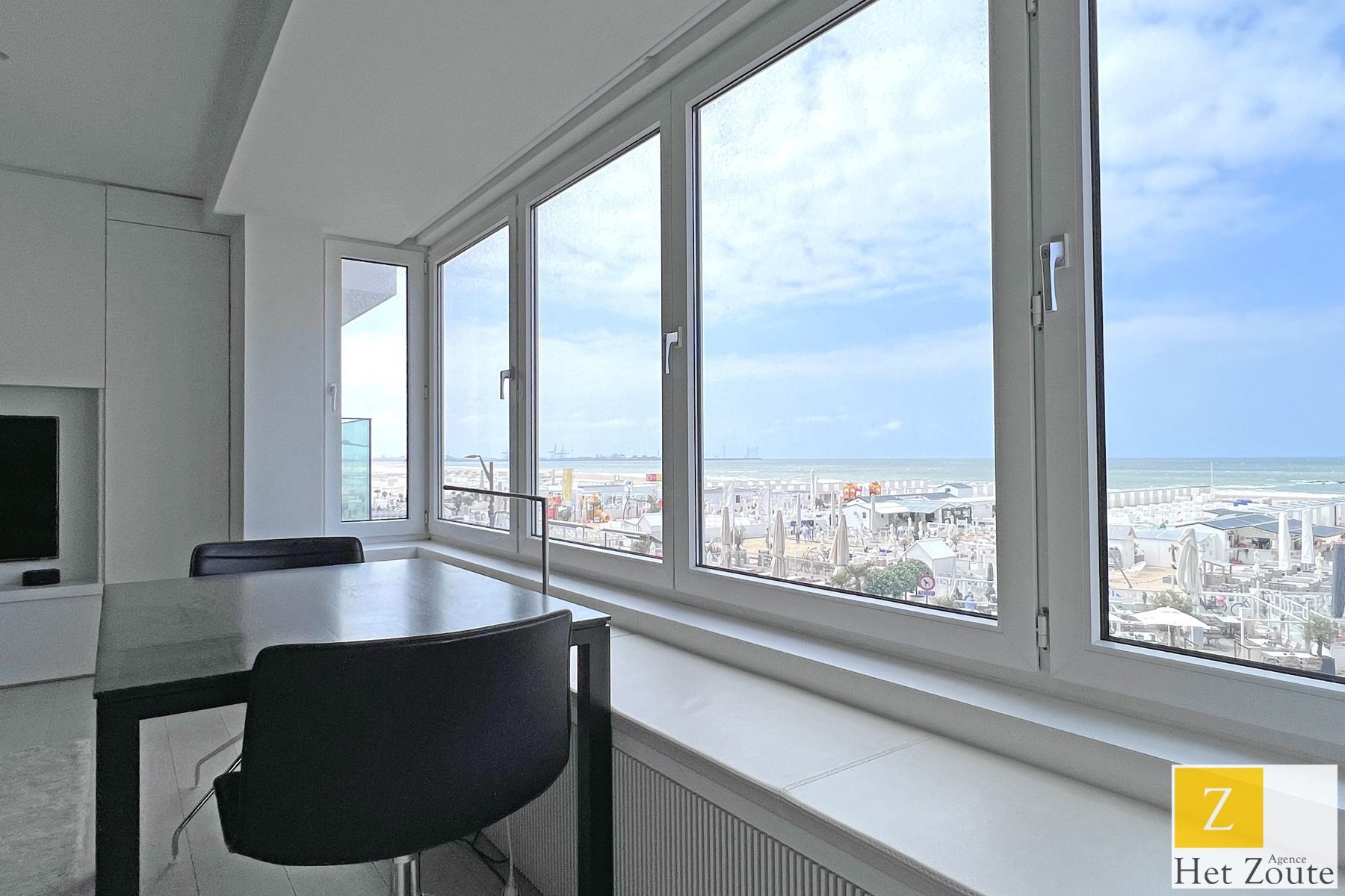 Drie-slaapkamer appartement aan het Rubensplein te Knokke foto 5