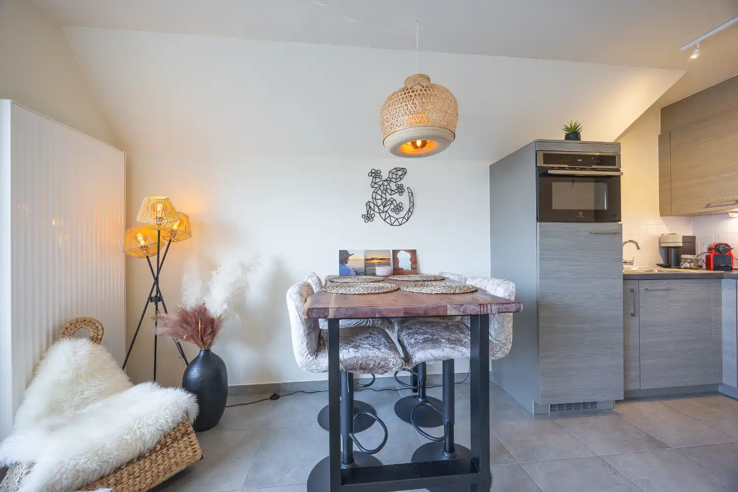 Stijlvol appartement met 1 slaapkamer in charmant gebouw foto 9