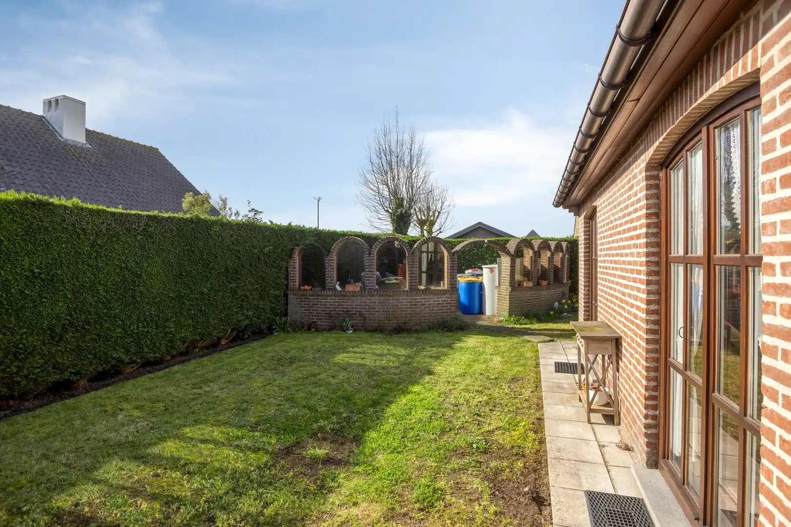 Alleenstaande woning in een doodlopende straat in een residentiële wijk! foto 32
