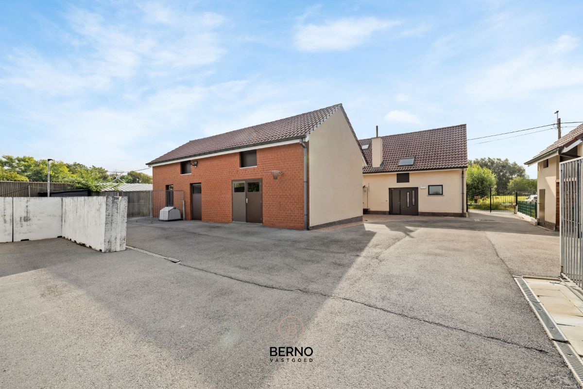 Charmante hoeve met paardenaccommodatie op 4.400 m². foto 13