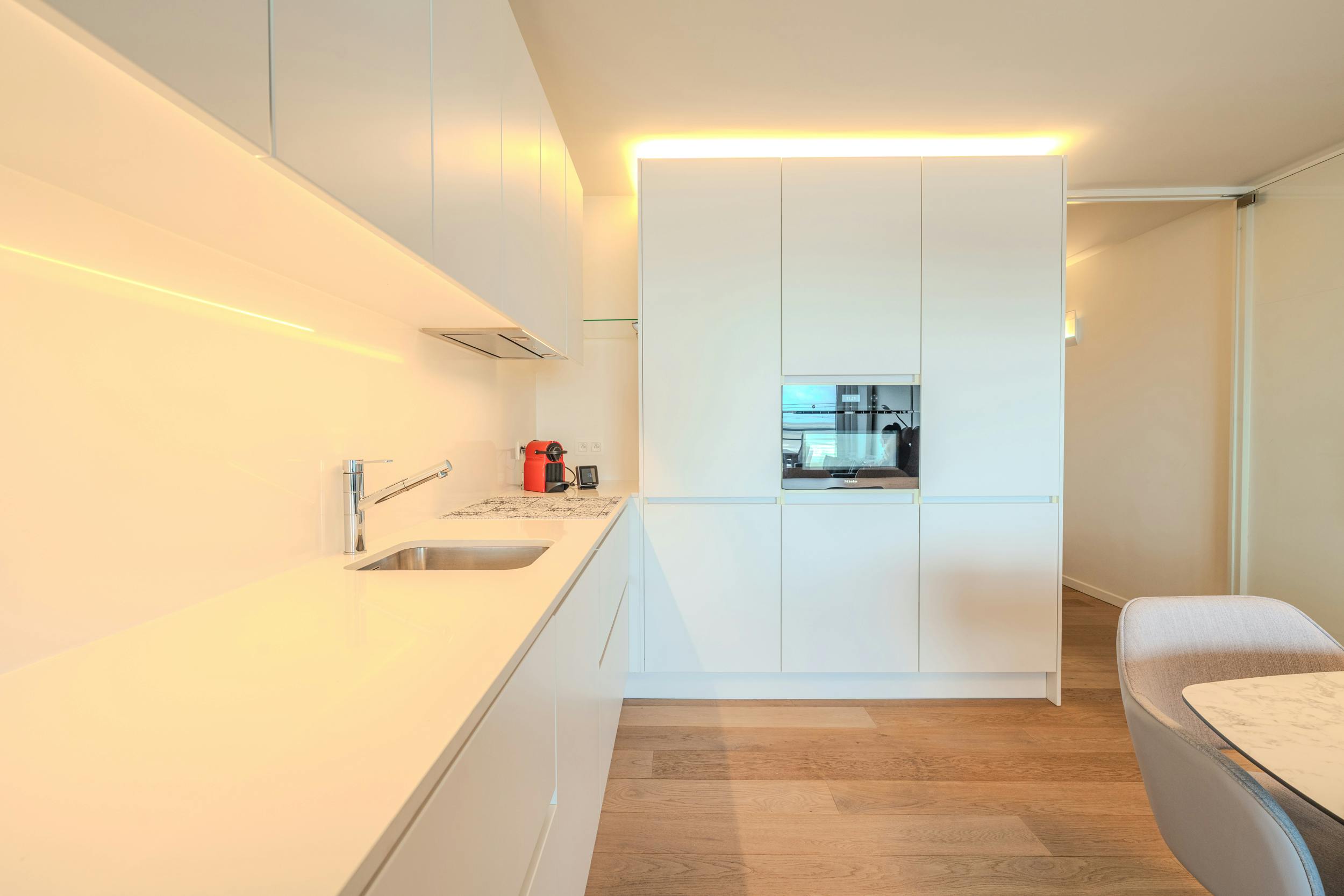 Prachtig éénslaapkamer appartement te koop op de Zeedijk te Middelkerke! foto 8