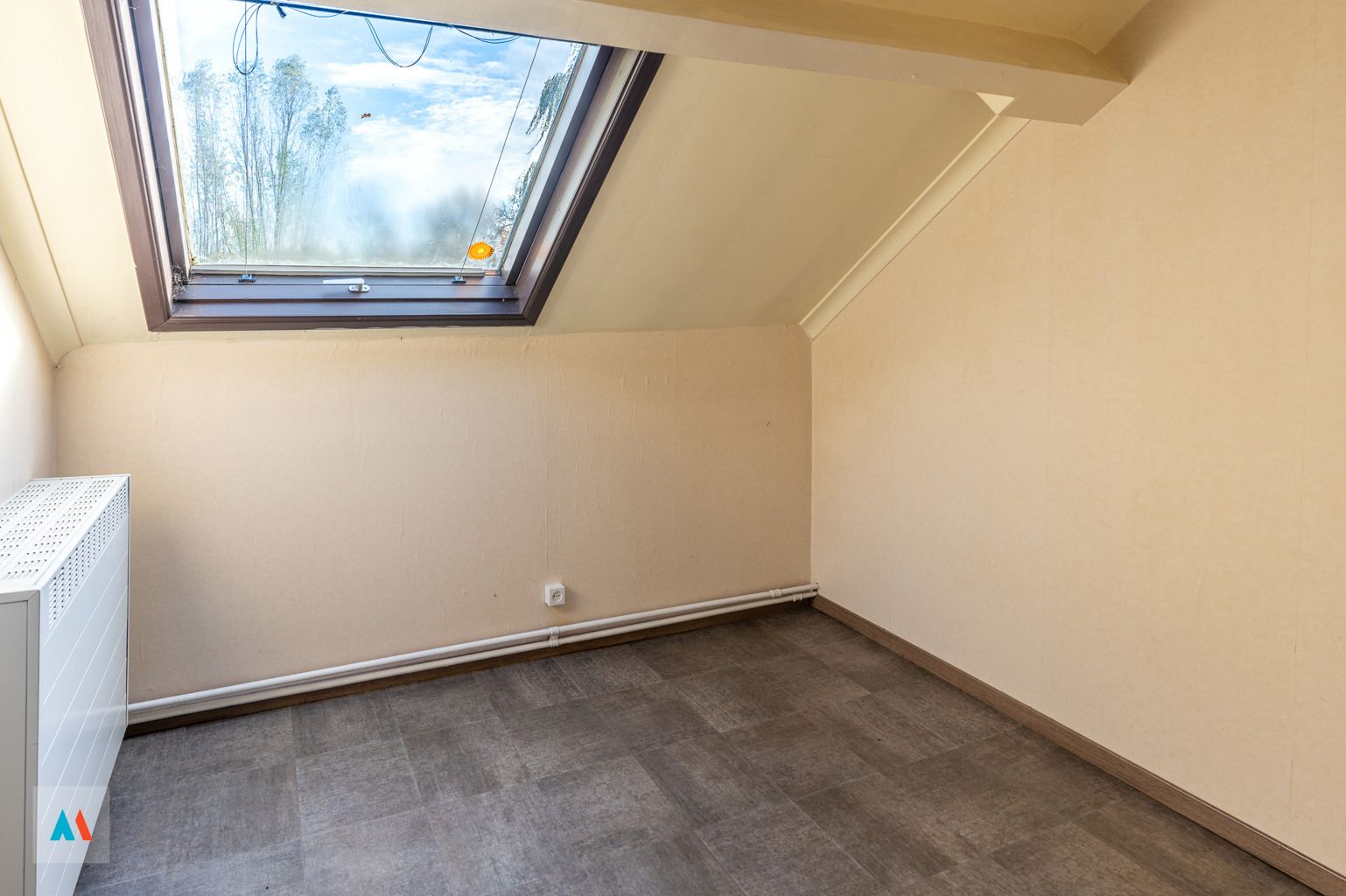 Ruime open bebouwing in doodlopende straat! foto 16