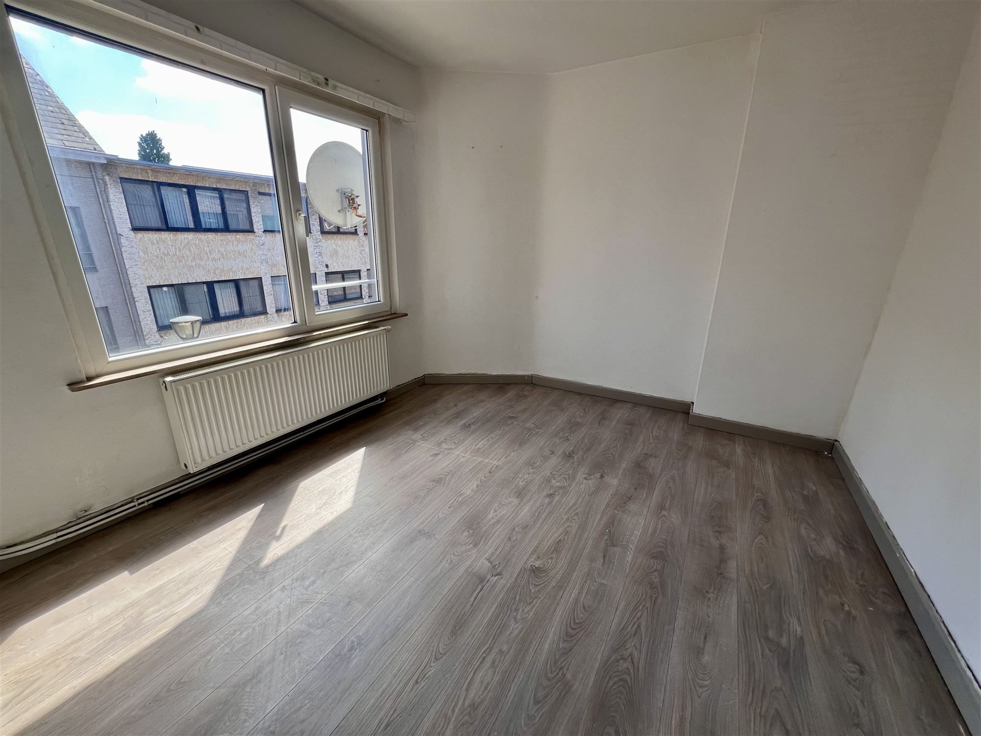 Halve losbouw handelswoning met 4 slaapkamers foto 23