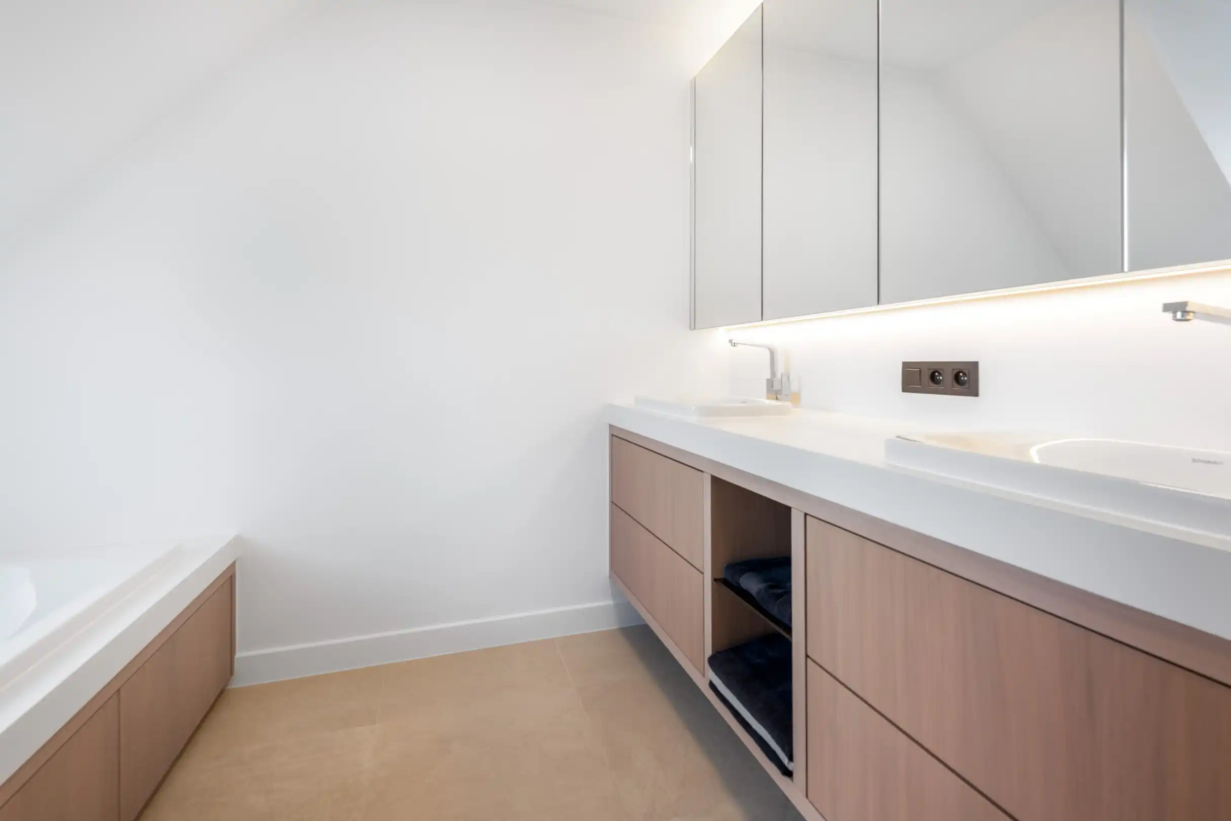 Recent duplexappartement met open zicht gelegen in het centrum van Knokke.  foto 15