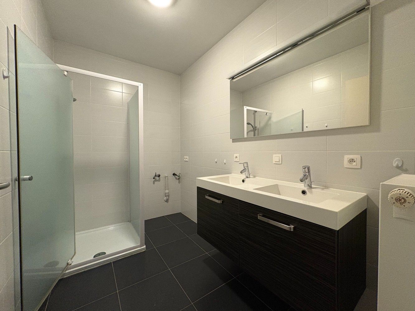 Instapklaar appartement met 2 slaapkamers en een mooi terras + garage foto 7