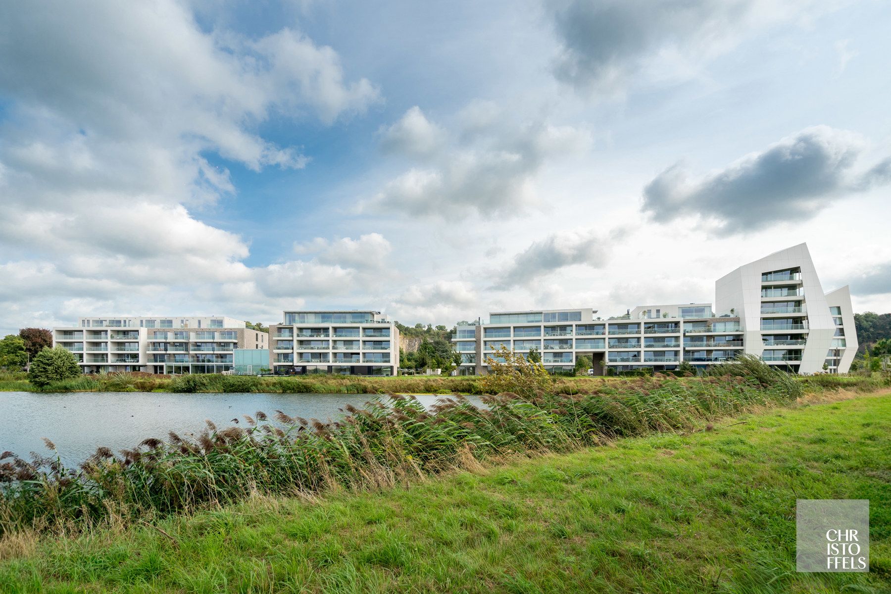 Residentie MeuseView buitengewoon wonen aan de Maas! foto {{pictureIndex}}