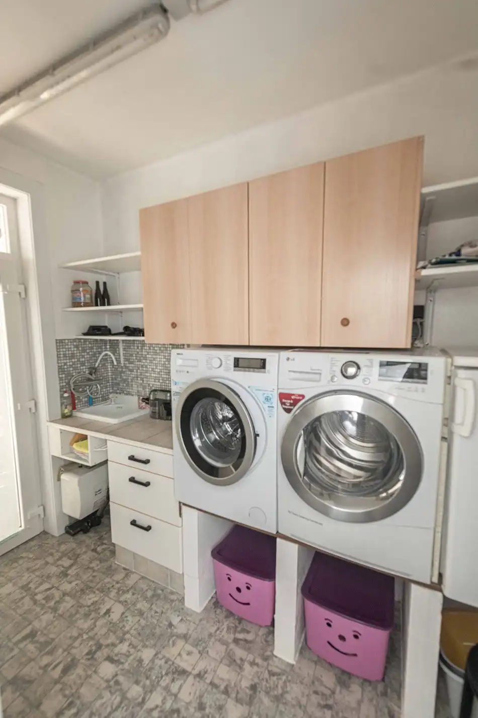 Ruim modern appartement met 3 slaapkamers en terras foto 17