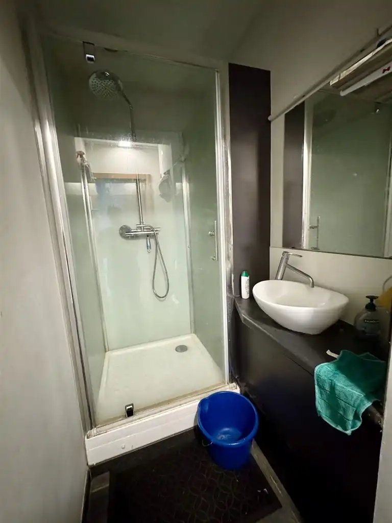 Opbrengstgebouw met twee appartementen in hartje Maaseik.  foto 8