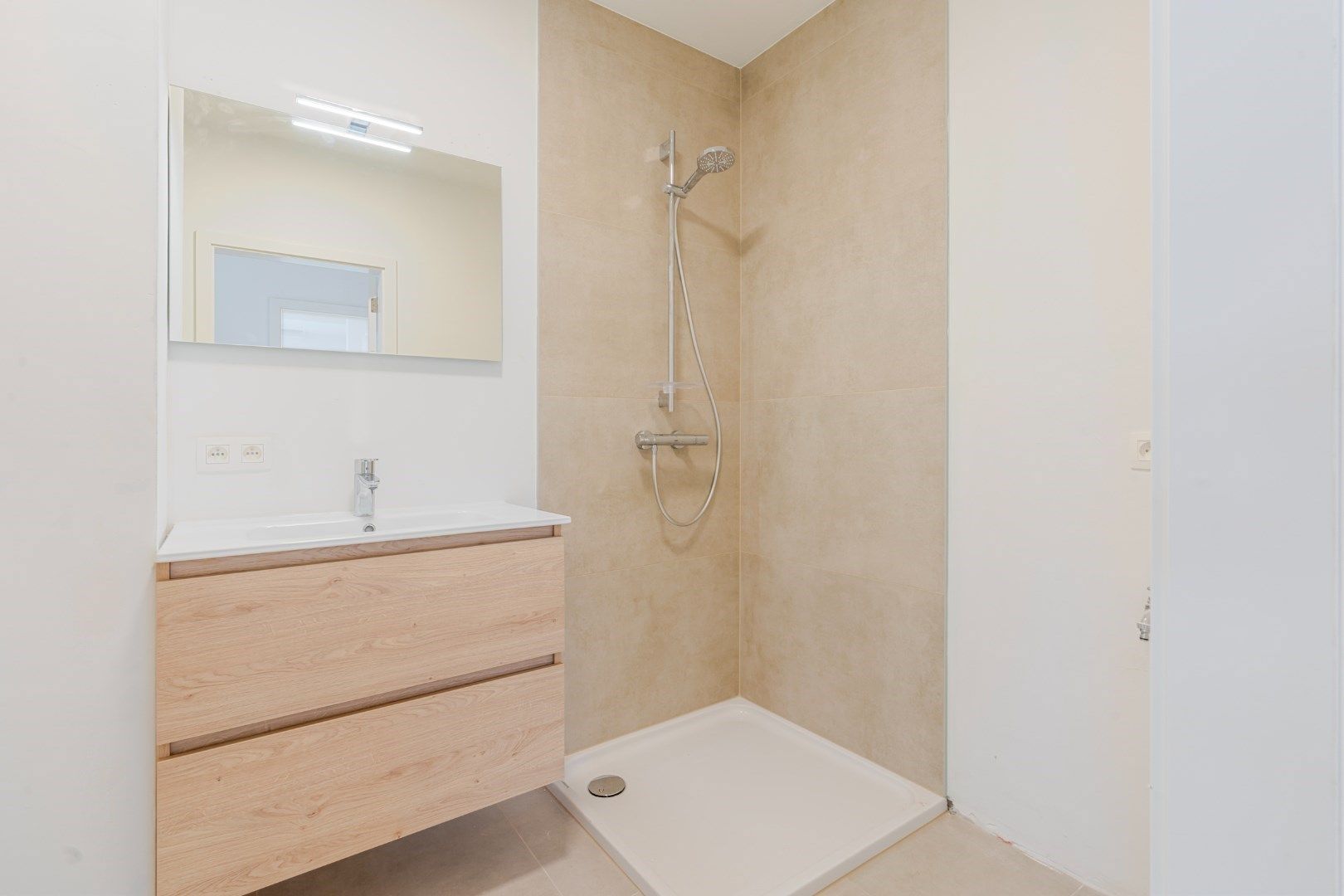 Vernieuwd 3-slaapkamerappartement met open zicht op het Mijnplein en EPC-label B! foto 13