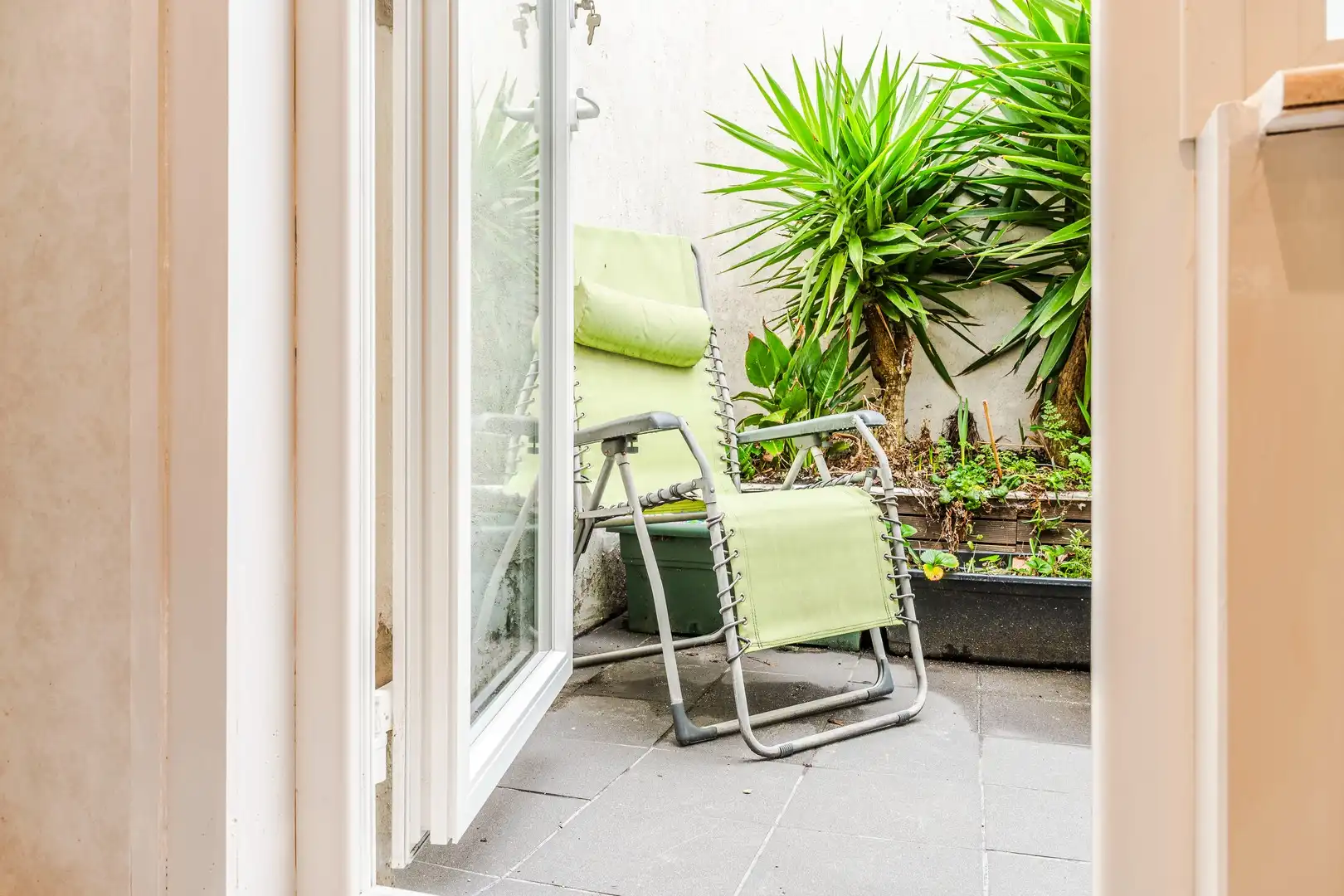 Op te frissen Belétage woning in rustige wijk foto 21