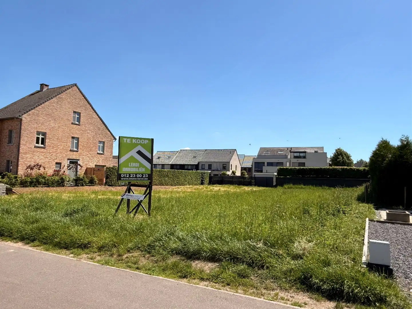 Zuidgericht bouwperceel in doodlopende straat nabij centrum Tongeren foto 5