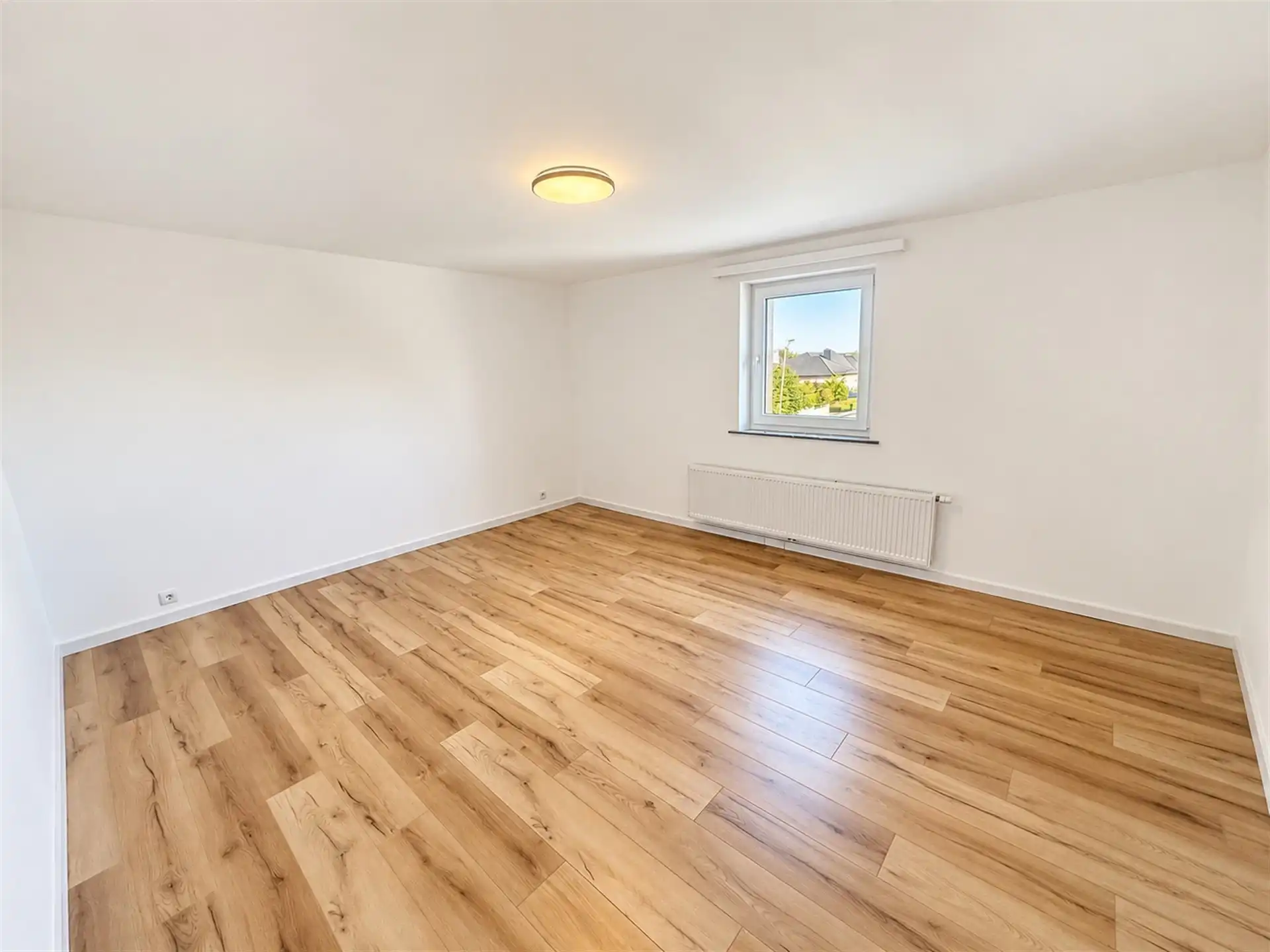 Twee slaapkamerappartement met garage  foto 5