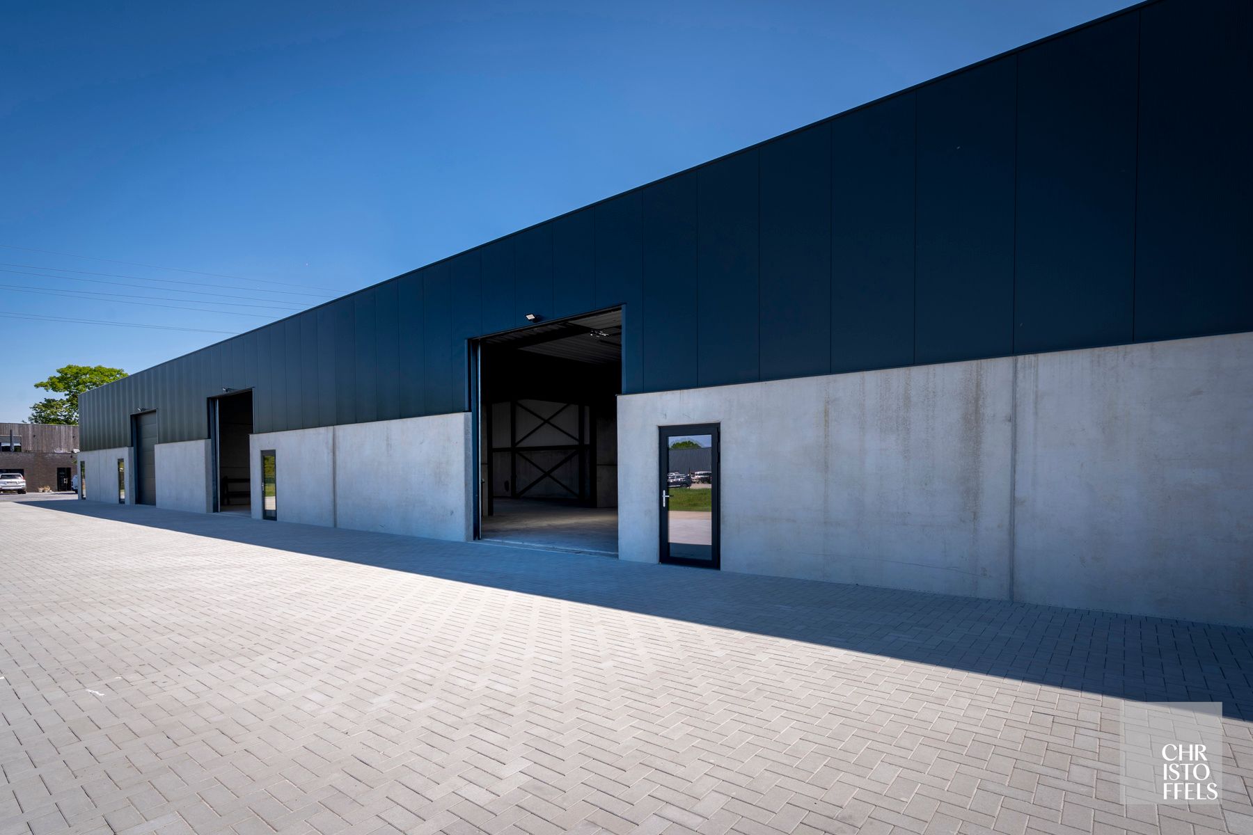 Nieuwe KMO-unit van 225m² op bedrijventerrein in Lanklaar!  foto 9