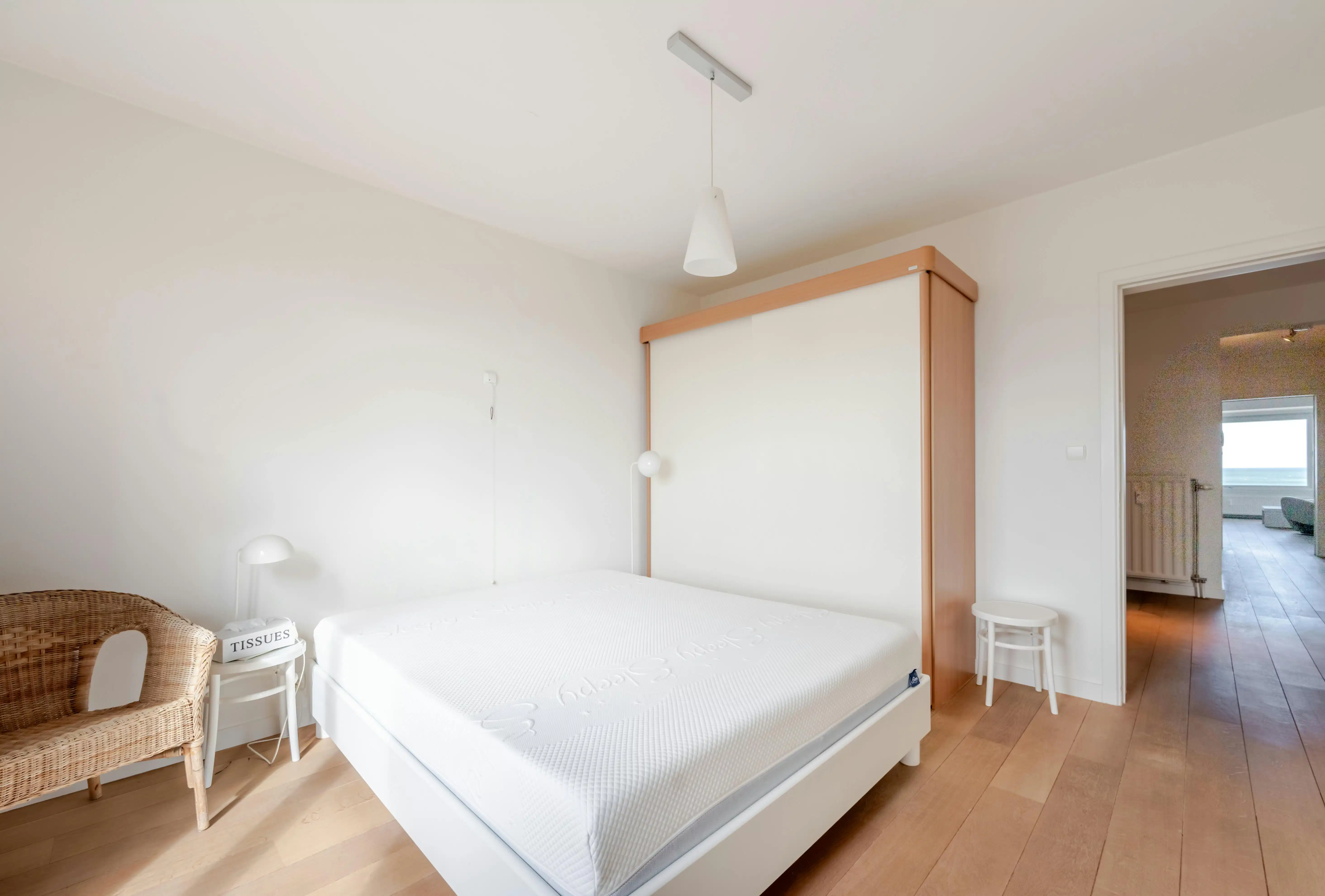 Prachtig gerenoveerd appartement met frontaal zeezicht foto 18