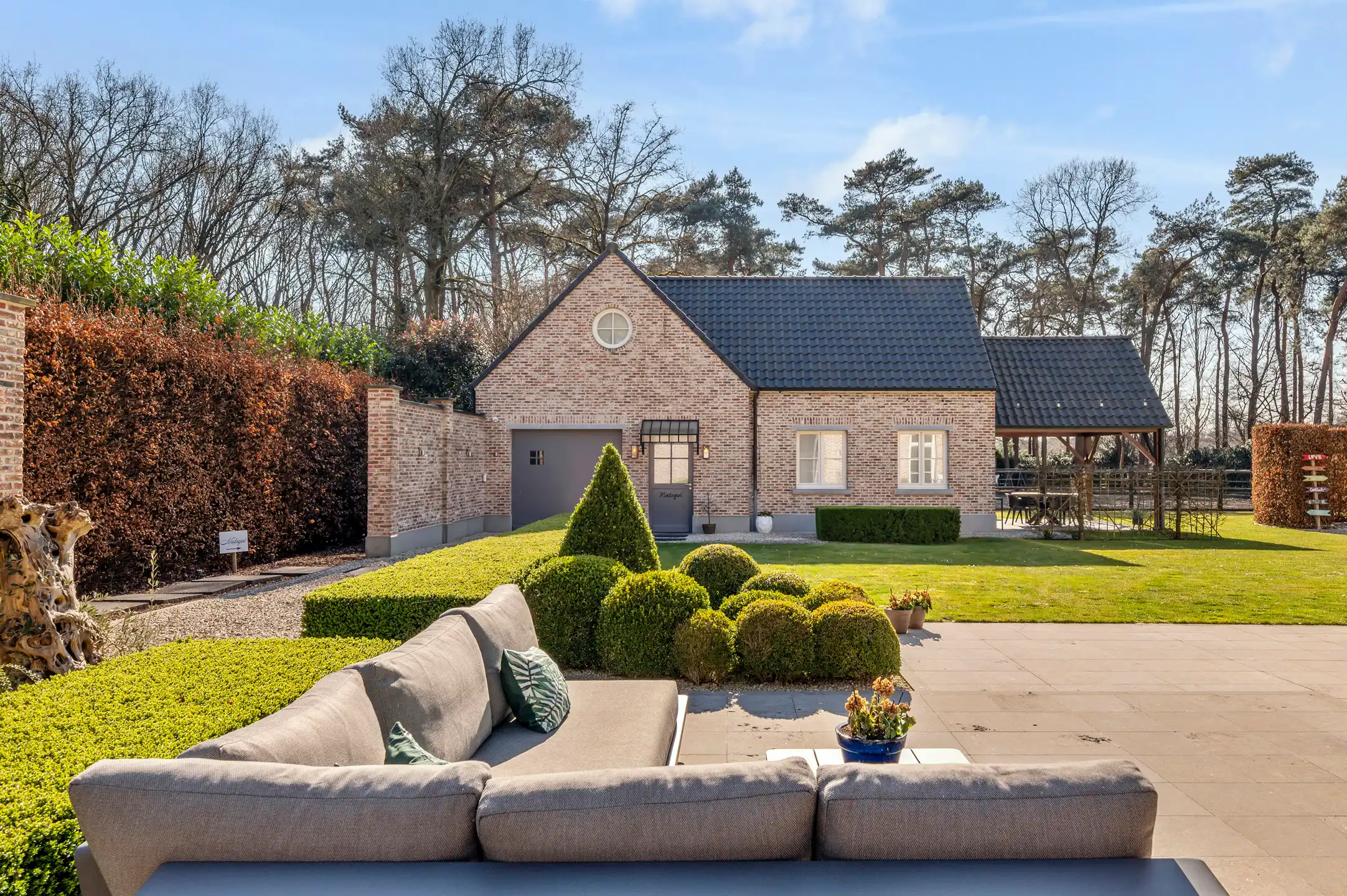 Topvilla met paardenaccomodatie, infinity-pool en 2e woning! foto 48