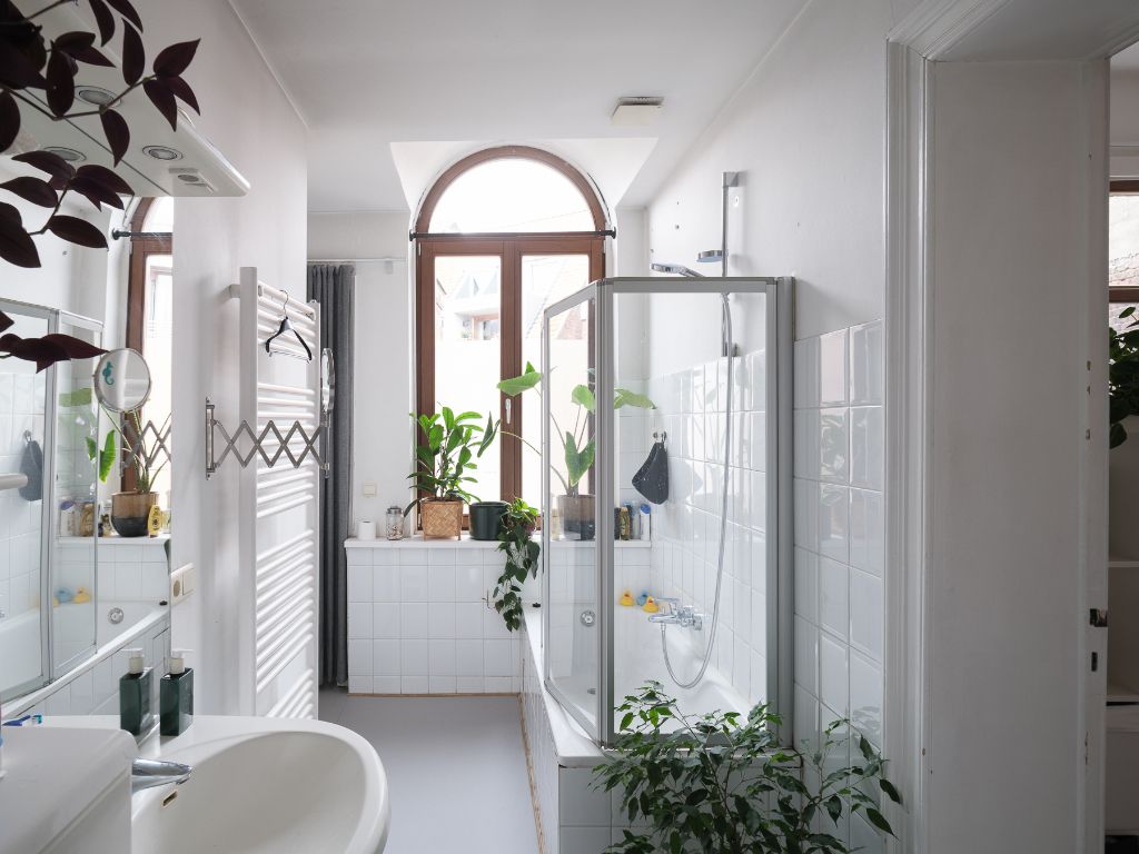 Bijzondere opbrengsteigendom bestaande uit o.m. twee handelsruimtes en twee ruime appartementen foto 11