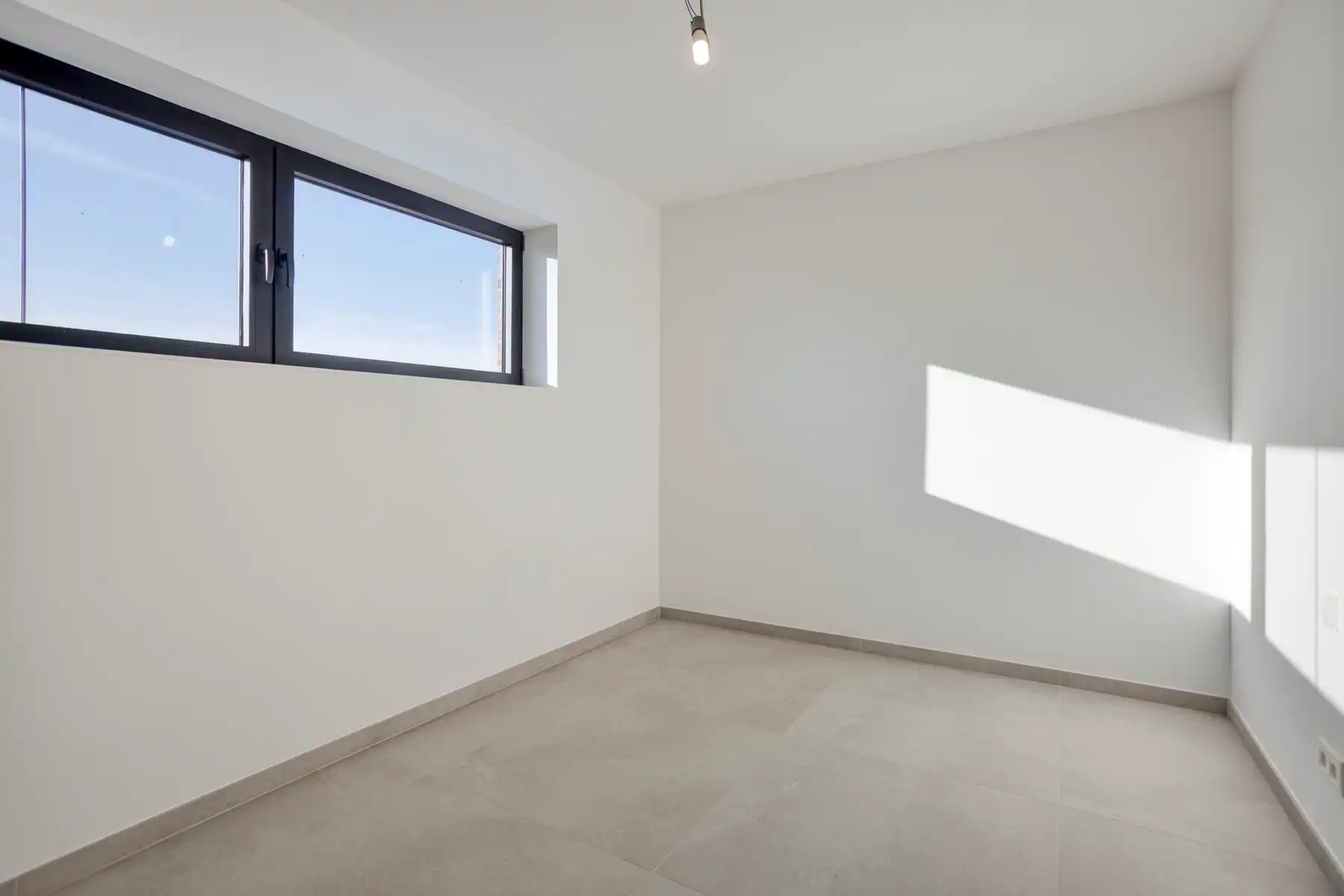 Luxueuze nieuwbouwwoning met 3 slaapkamers.  foto 22