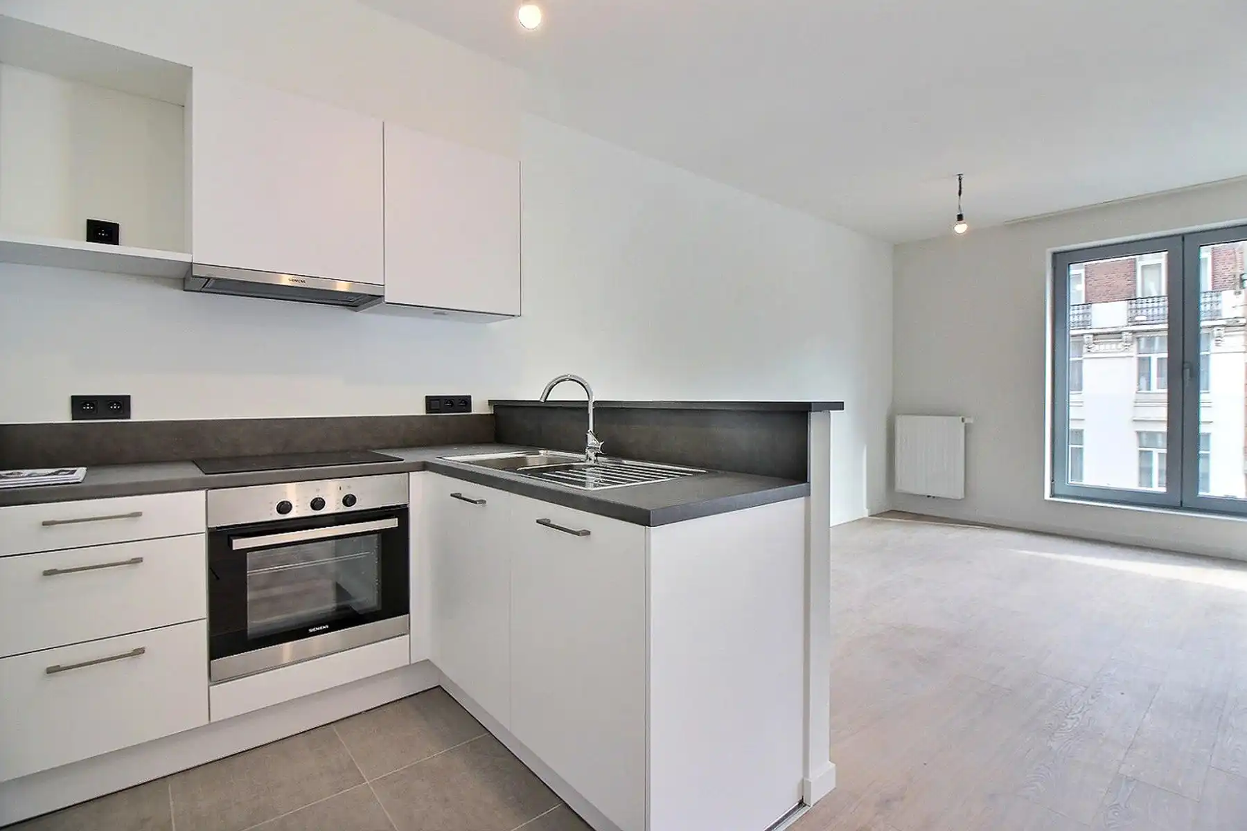 Nieuwbouw appartement met twee kamers foto 3