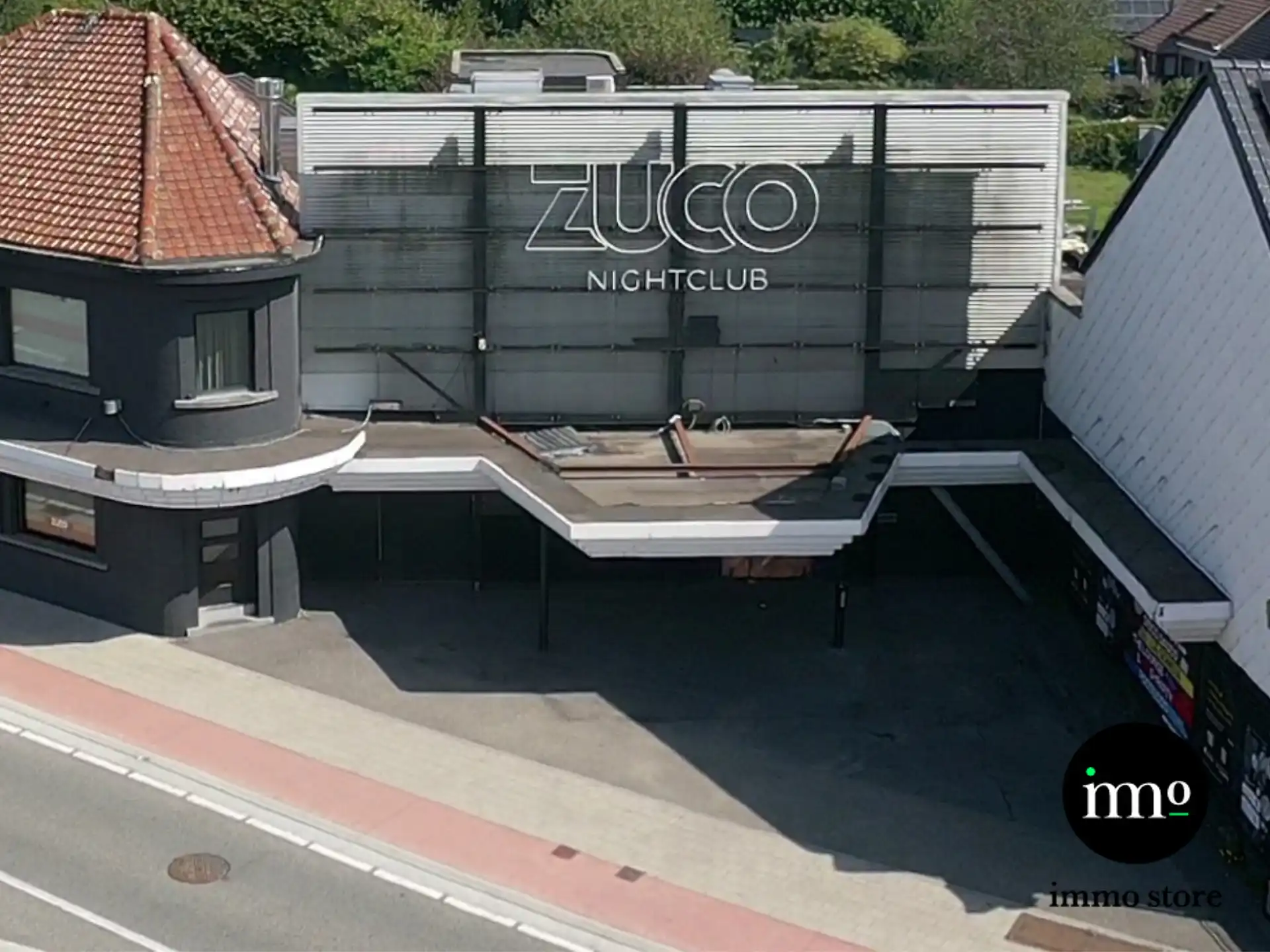 Nightclub met 4 bars en veel meer! foto 28