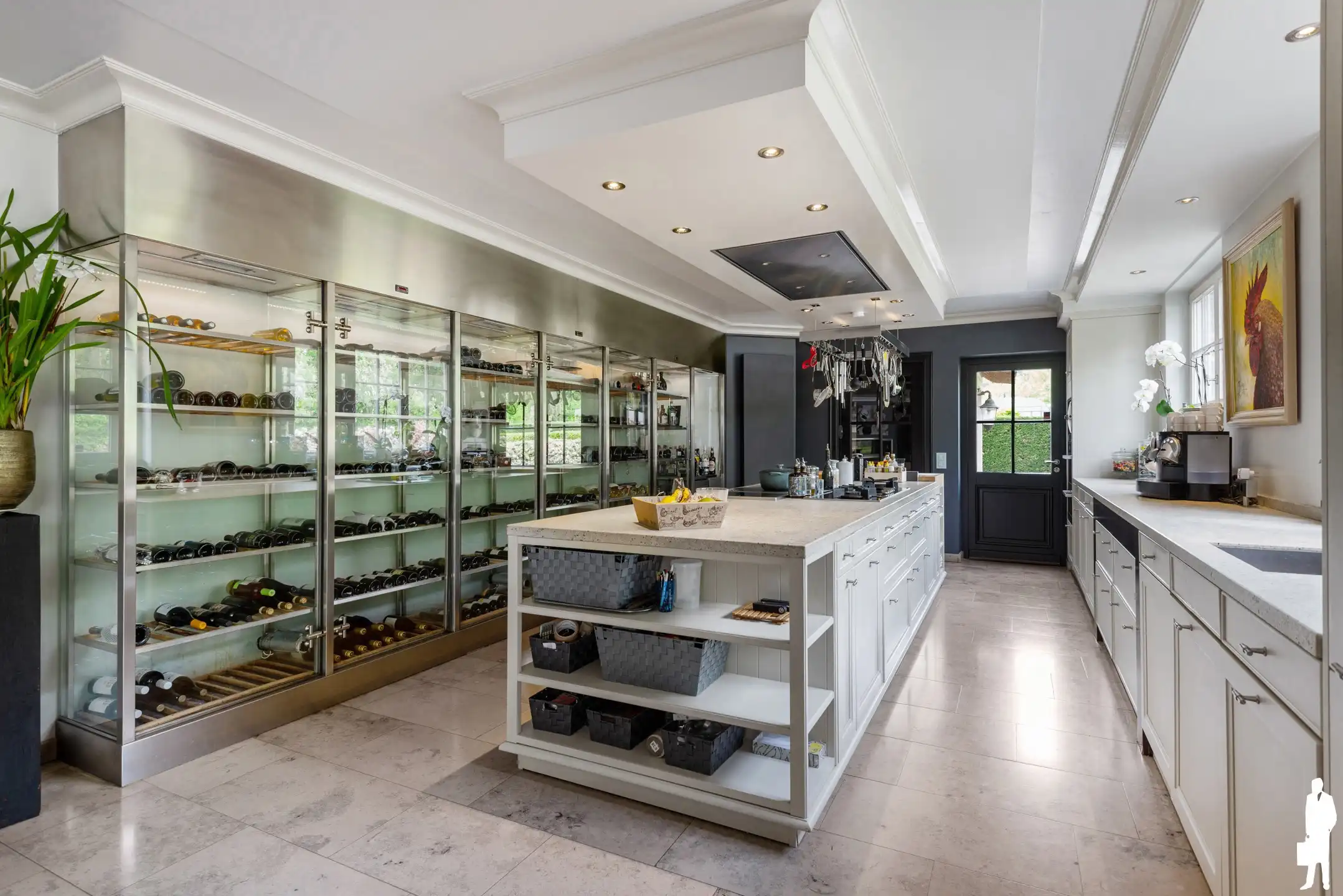 Exclusieve villa met zwembad op een perceel van 6.420 m² foto 6