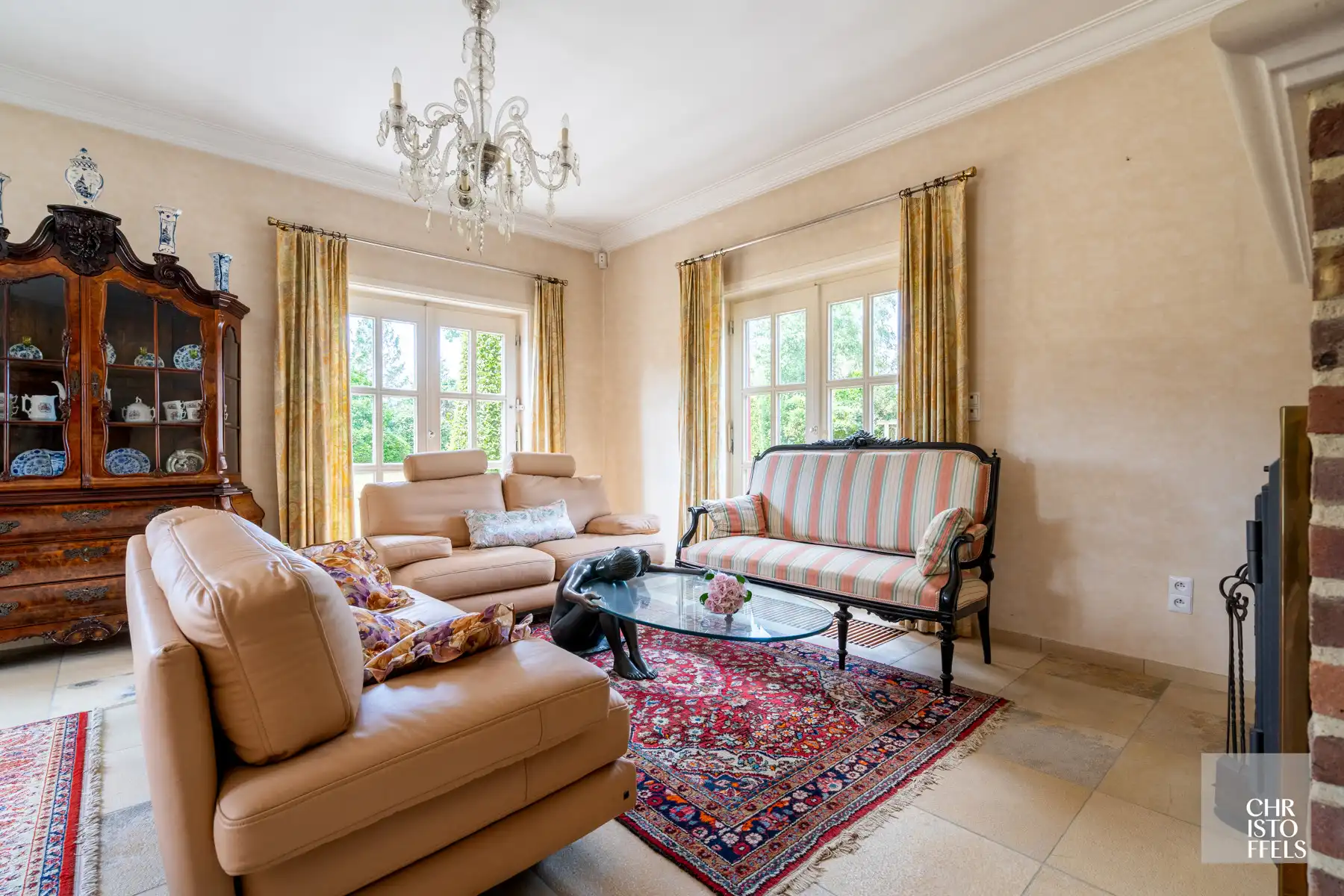 Riante en verzorgde villa van 694m2 op 1ha 00a 18ca! foto 14