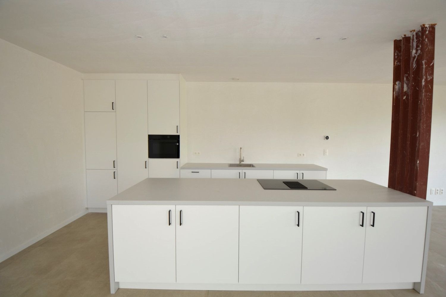 NIEUWBOUWWONING MET 4 SLK, TUIN EN PARKEERPLAATS! foto 5
