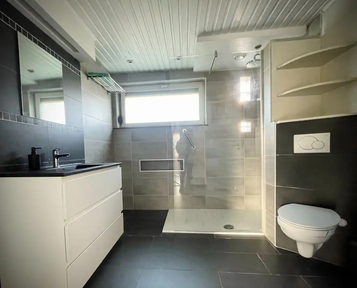 Bungalow met 3 slaapkamers, omringd met een mooie tuin in het rustige Rozendaal in Diepenbeek. foto 11