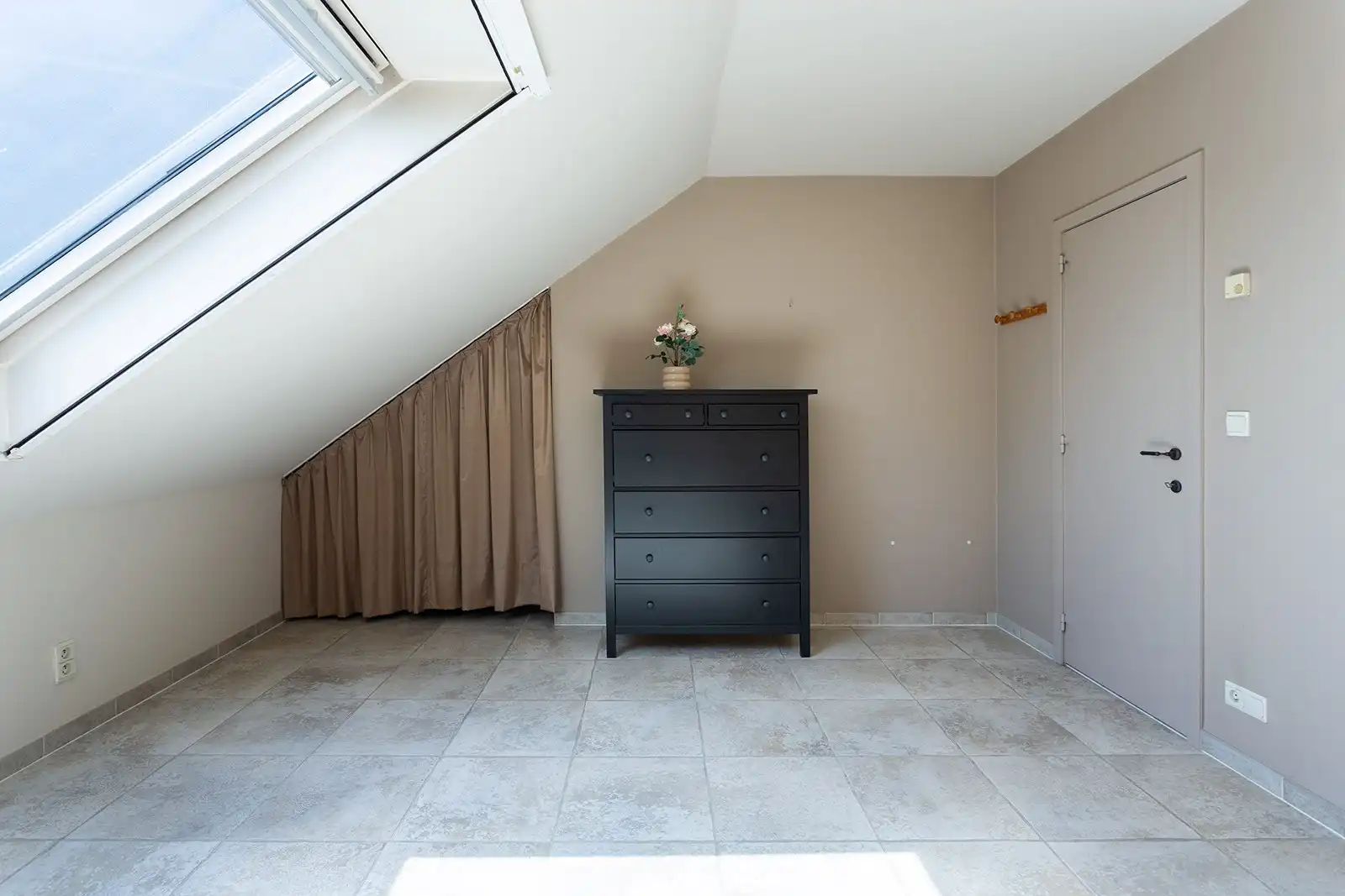 Ruim en lichtrijk duplex met 2 terrassen.  foto 22
