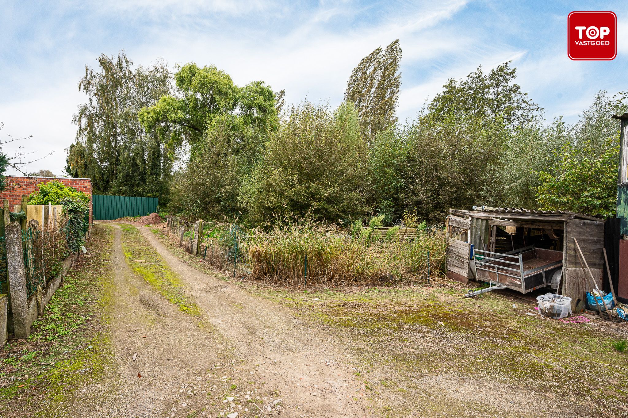 Te renoveren woning met 4 slaapkamers op perceel grond van 1605m² foto 17