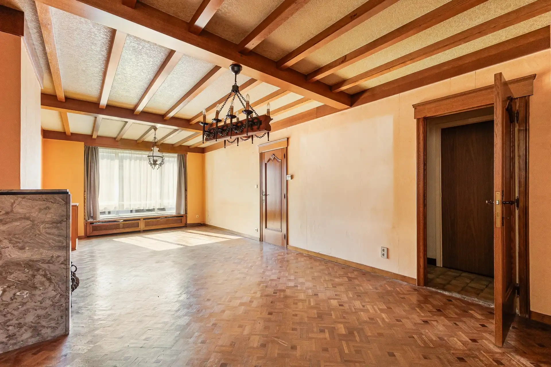 Woning met veel potentieel in rustige straat in Deurne-Oost foto 8