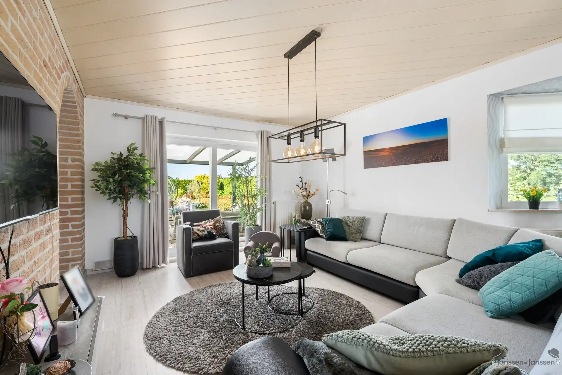 Instapklare gelijkvloerse Spaanse villa op een uitzonderlijk rustige locatie foto 6