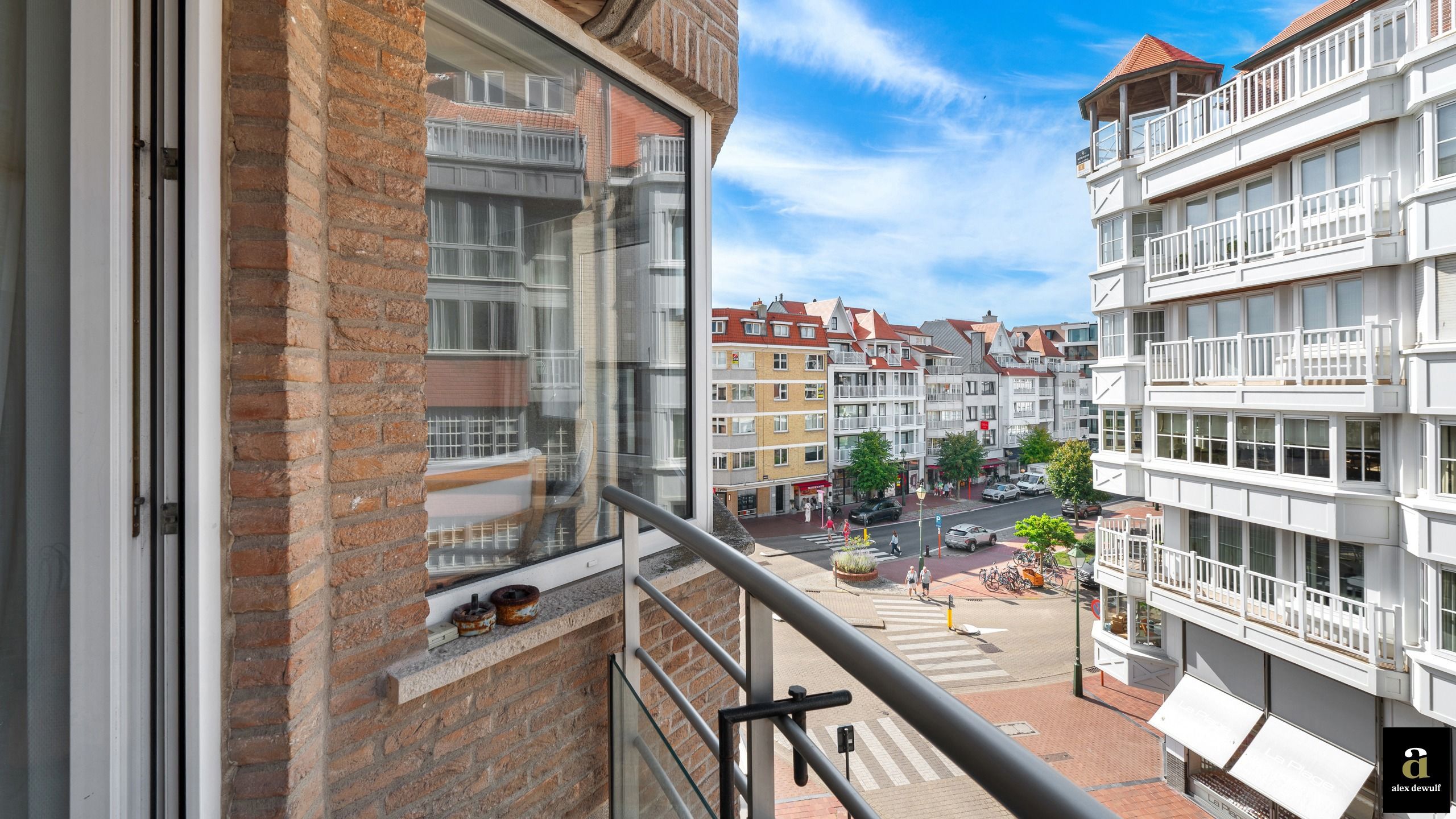 Instapklaar appartement met zijdelings zeezicht aan het Driehoeksplein [Zoute] foto 13